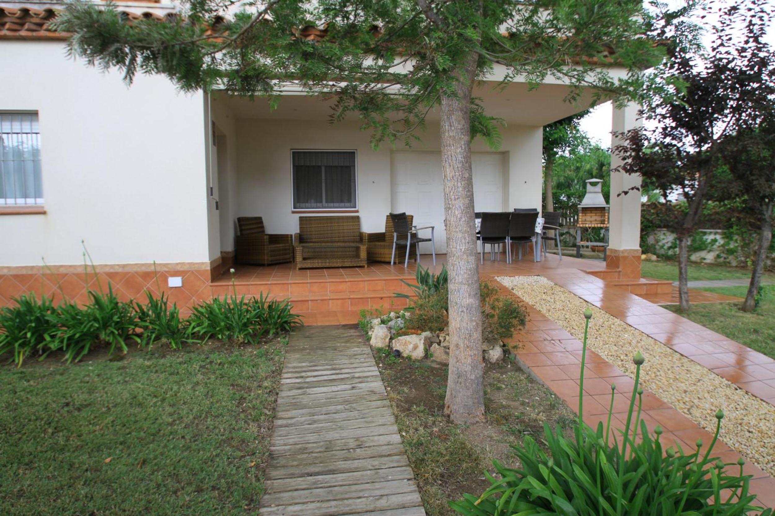 ARENDA Villa Rivera view 3