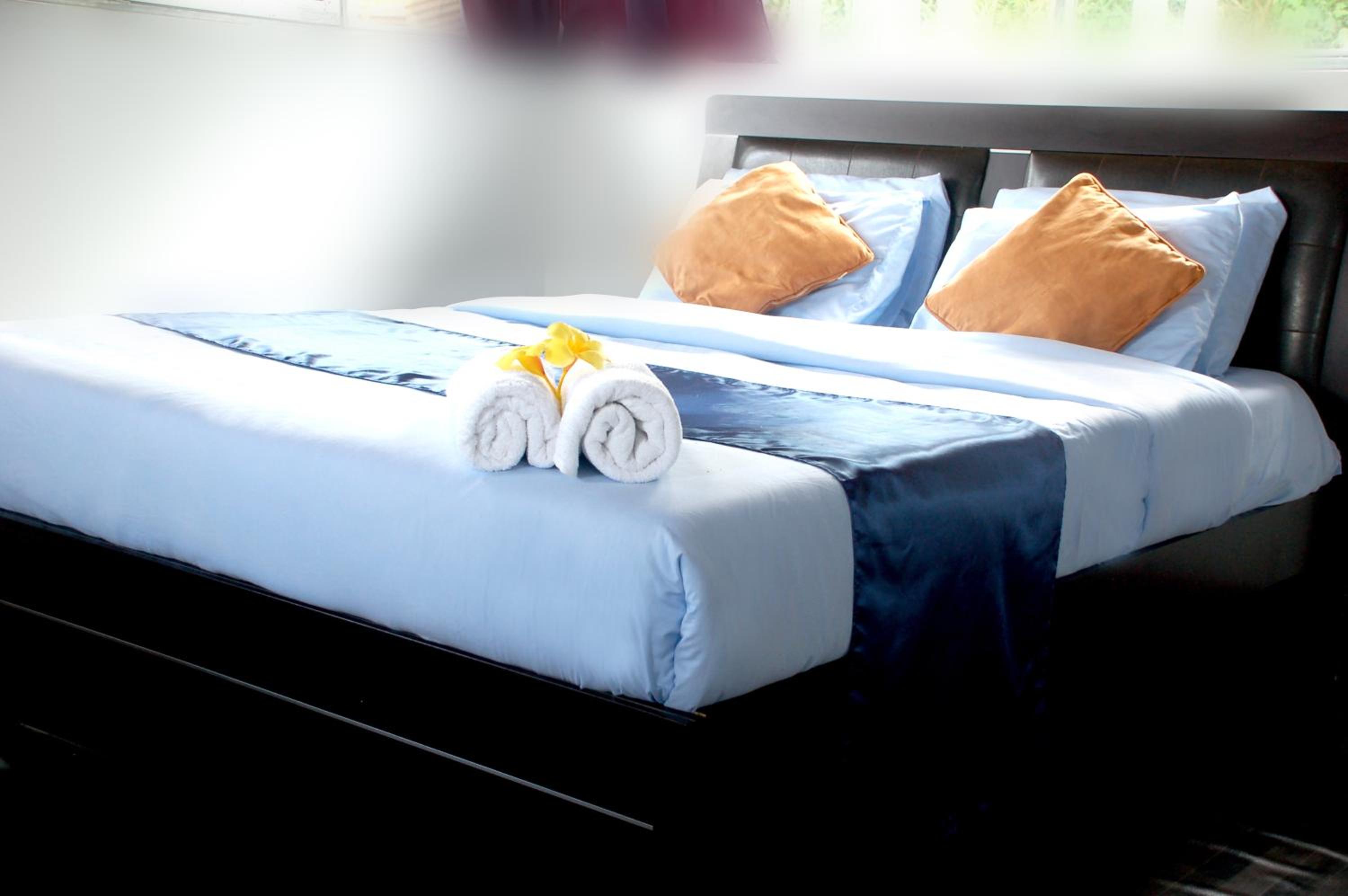 Chirayu Hotel view 4