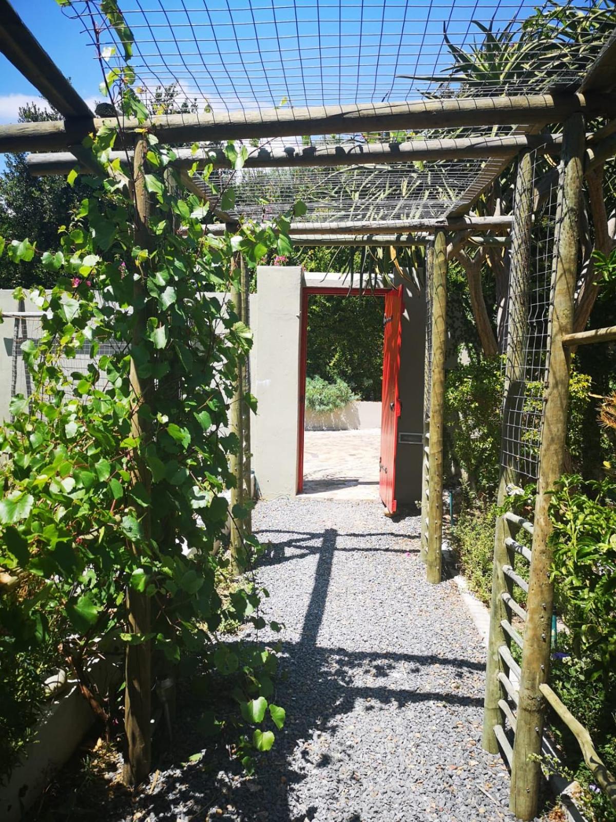Almond Cottage Bed & Breakfast