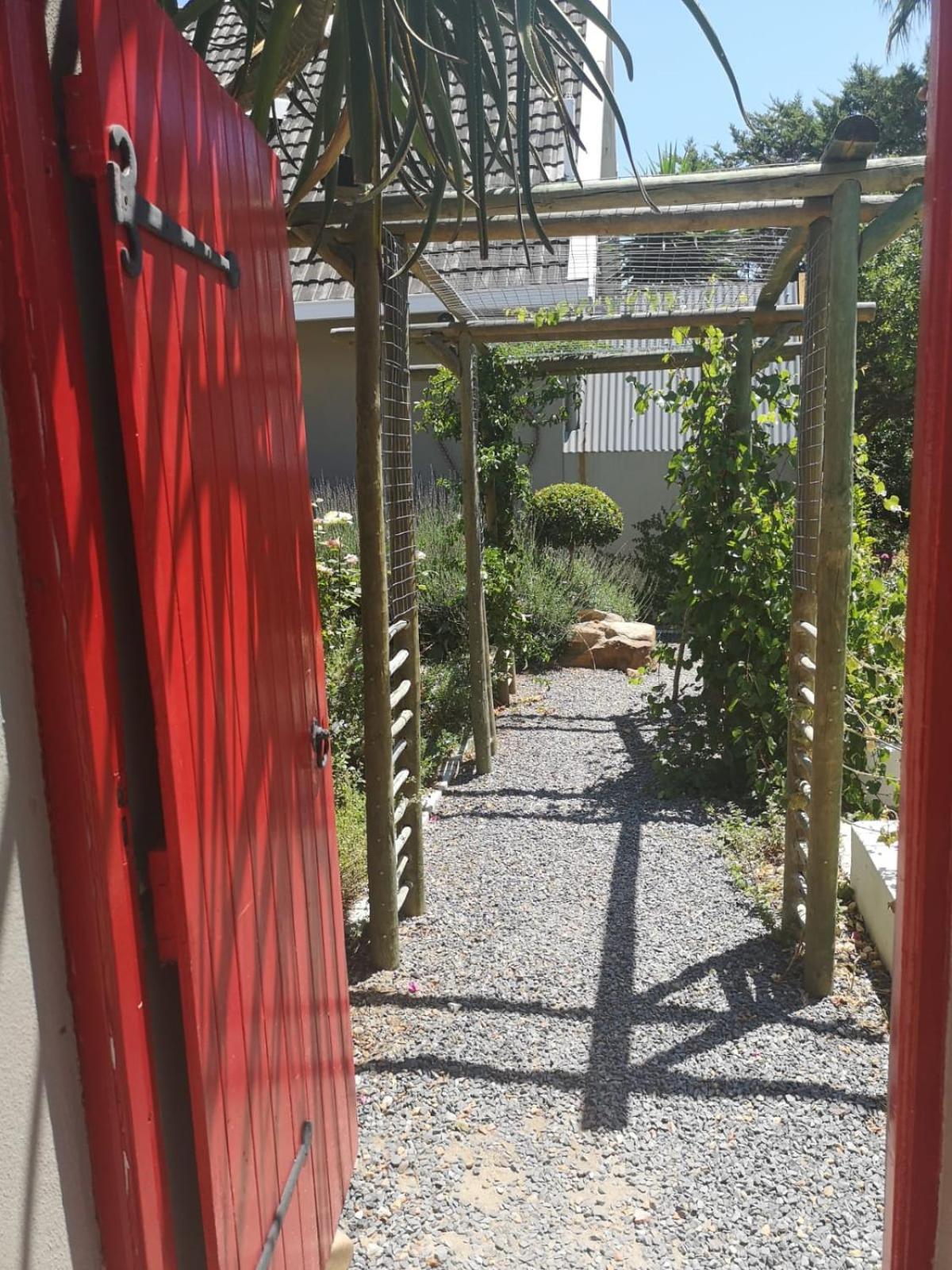 Almond Cottage Bed & Breakfast