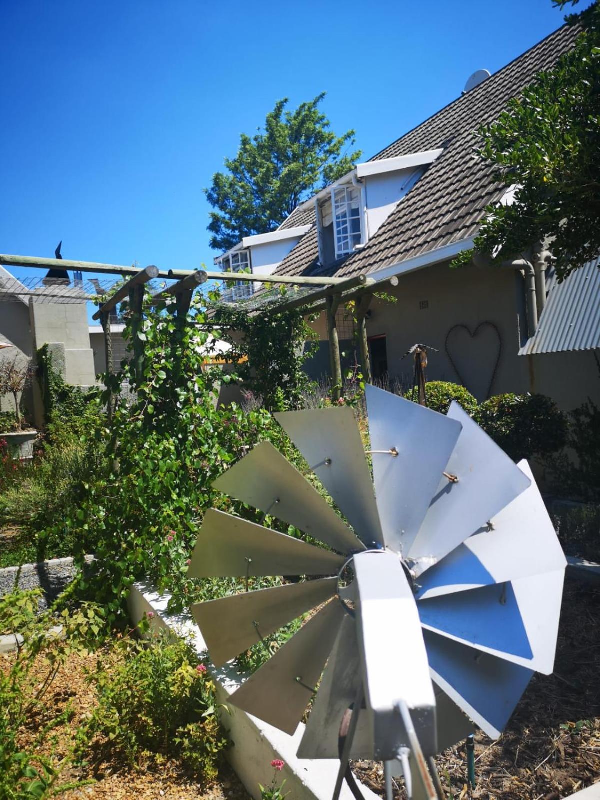 Almond Cottage Bed & Breakfast