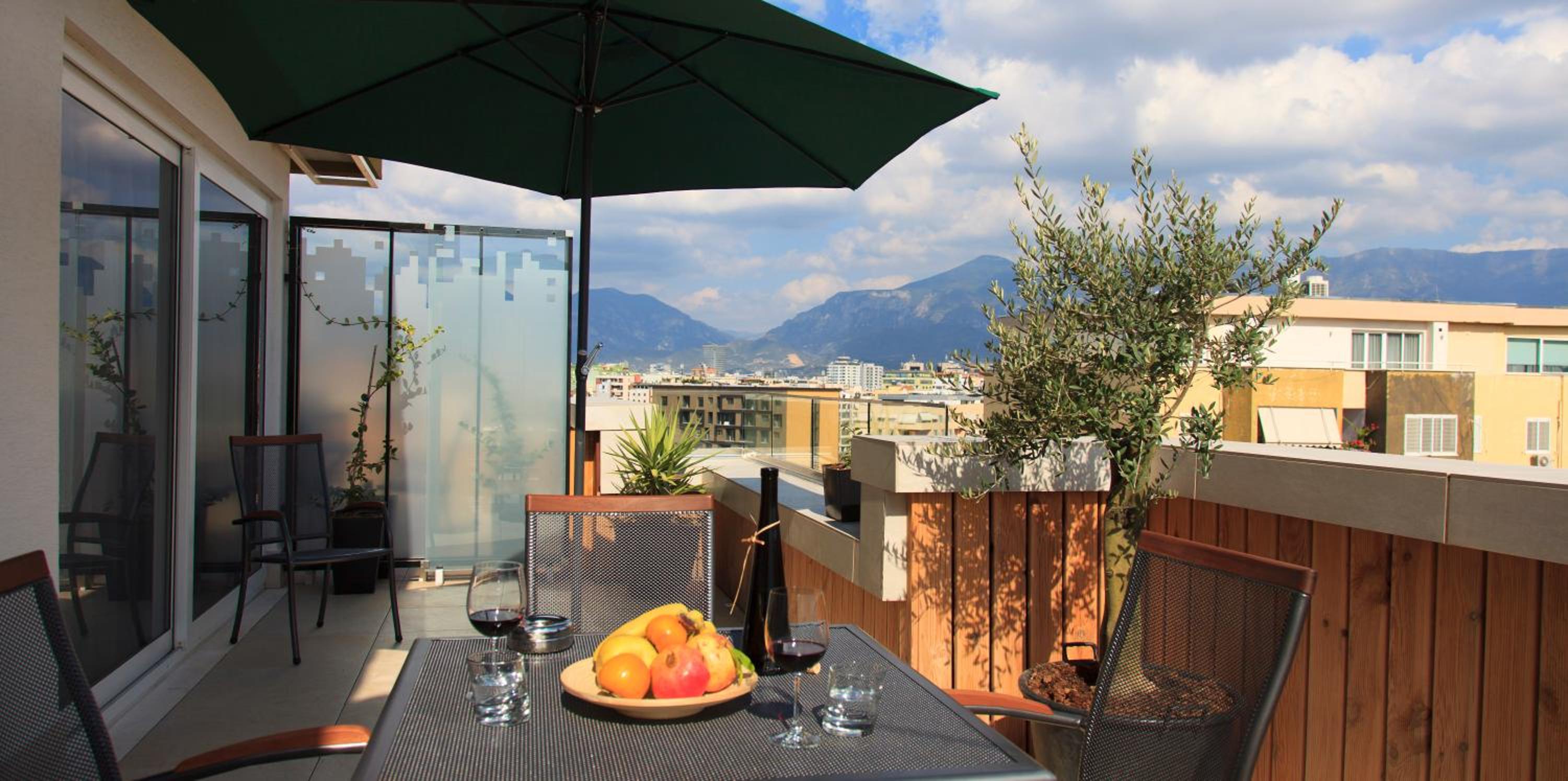 Tirana Terrace Apartments, near the Lake Park