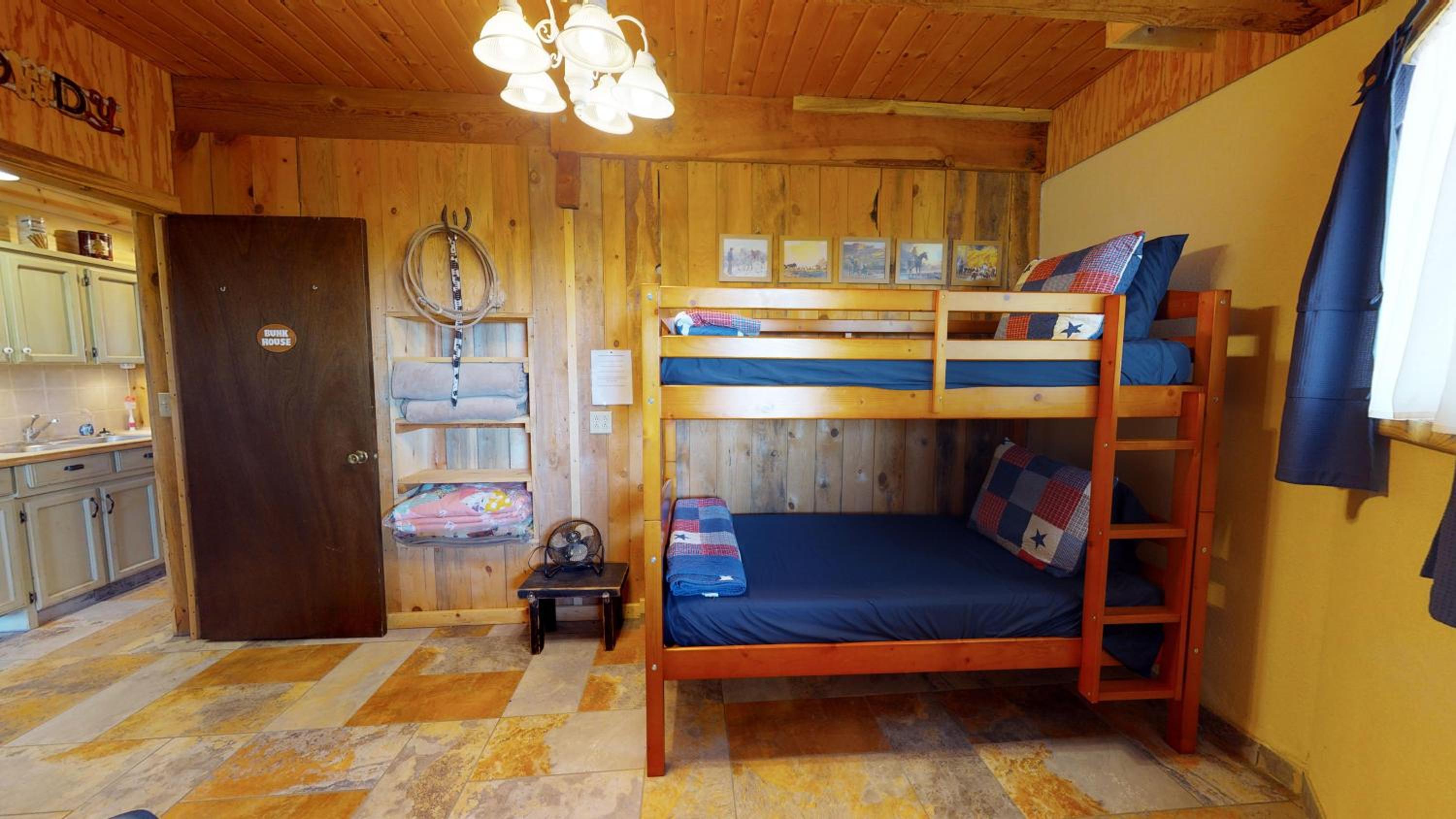 Juniper Ridge 5 BR Family Cabin view 2