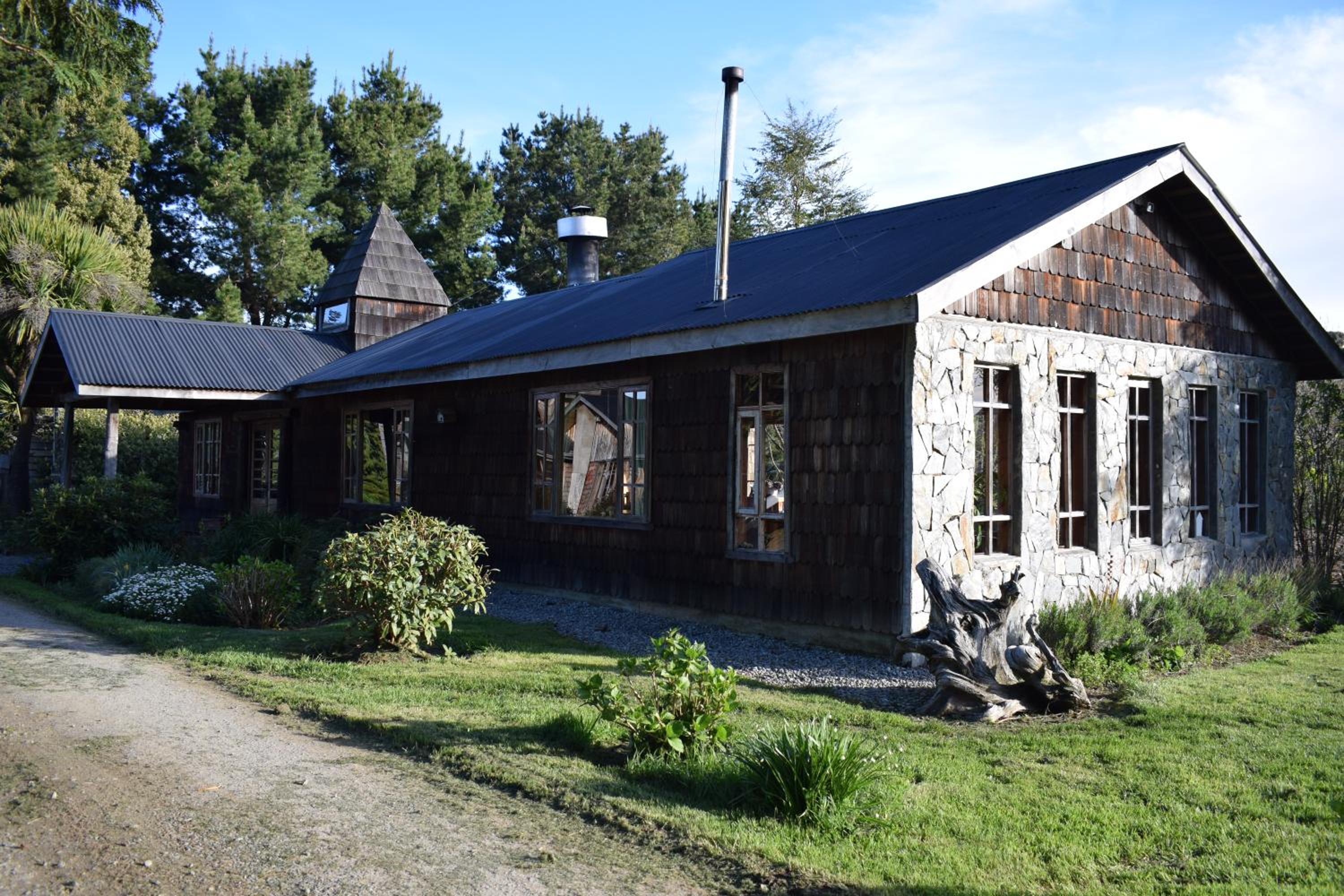 Lodge El Sarao A Una Hora De Puerto Varas