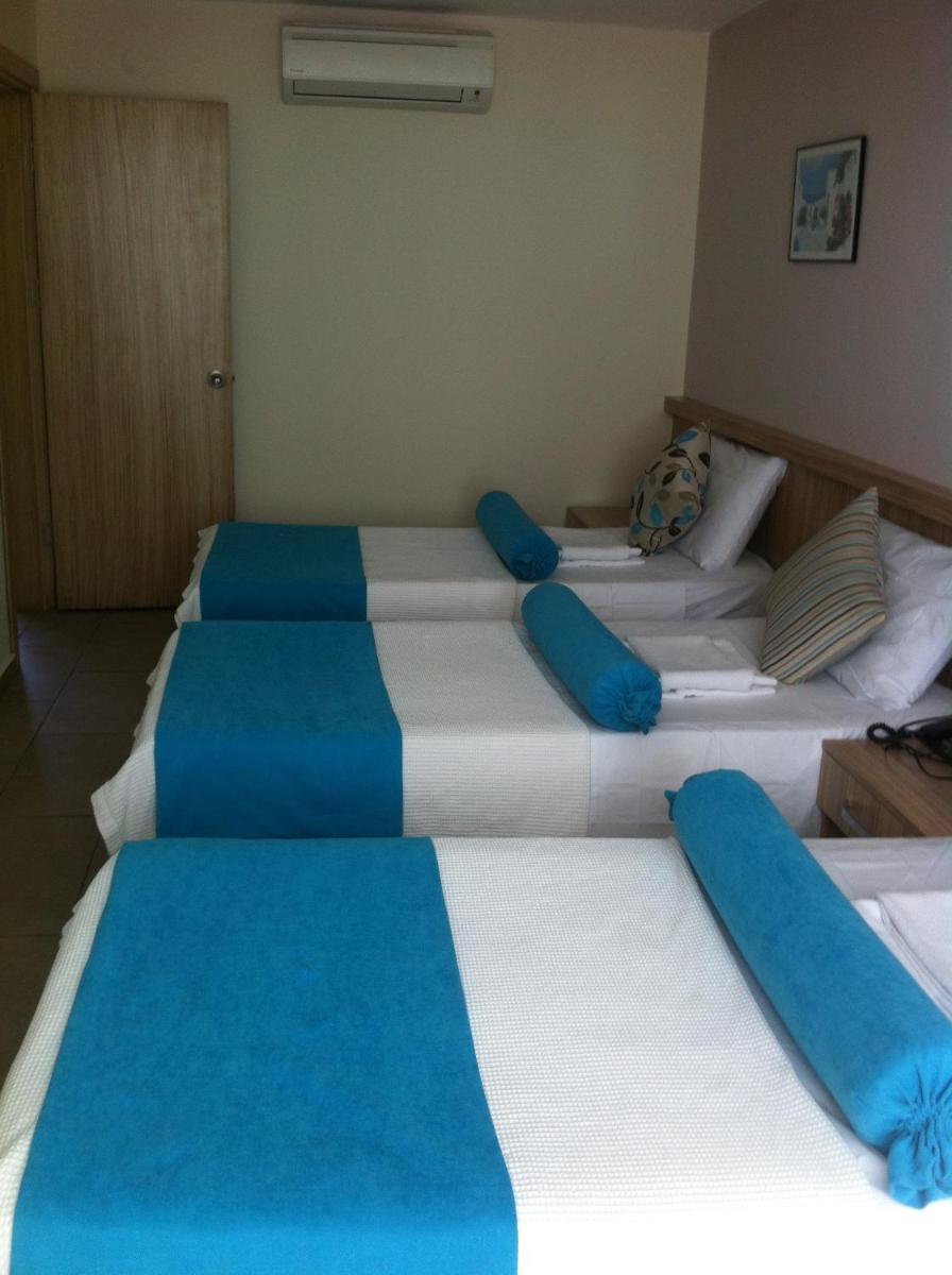 Ponz Hotel - Image 18