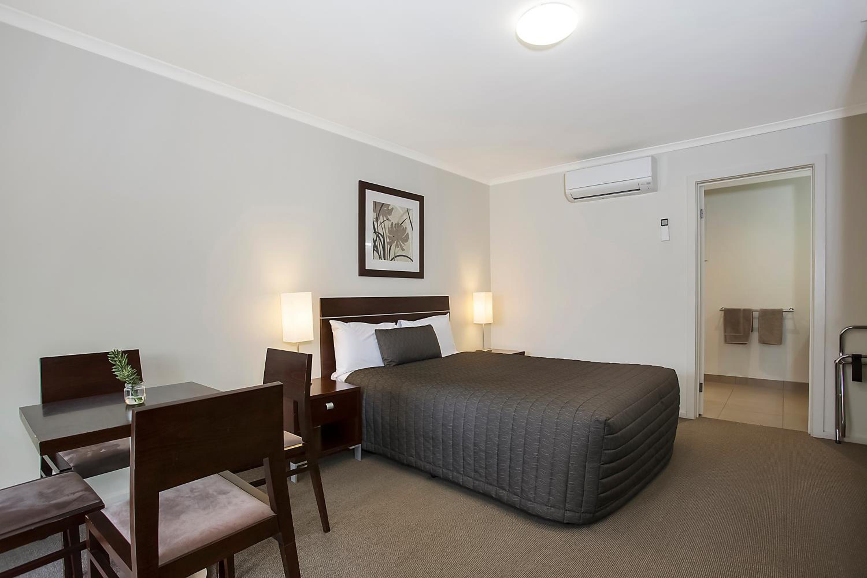 Warrnambool Vacations - Elm Tree Motel - Property Image 3