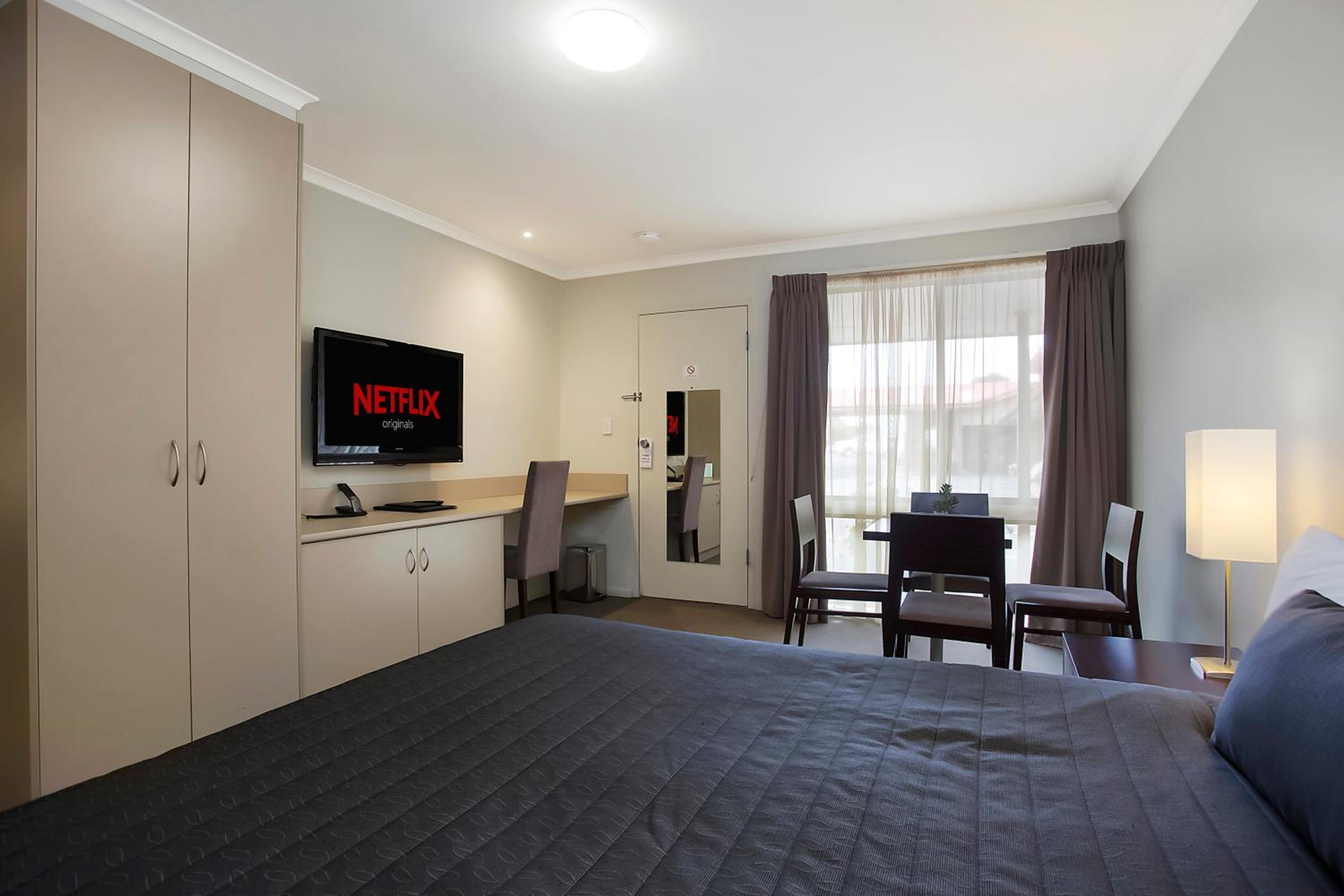 Warrnambool Vacations - Elm Tree Motel - Property Image 4