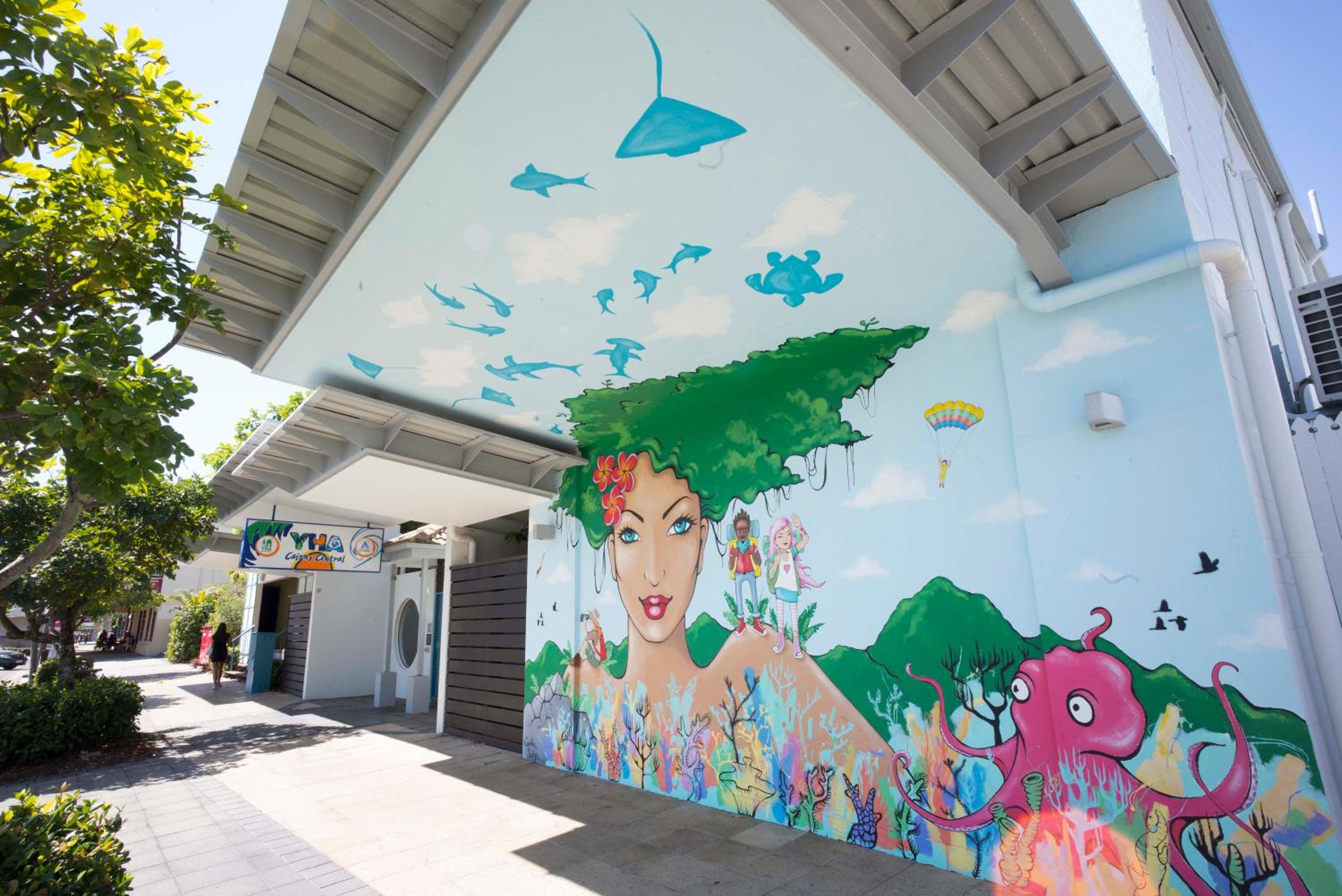 YHA Cairns Central