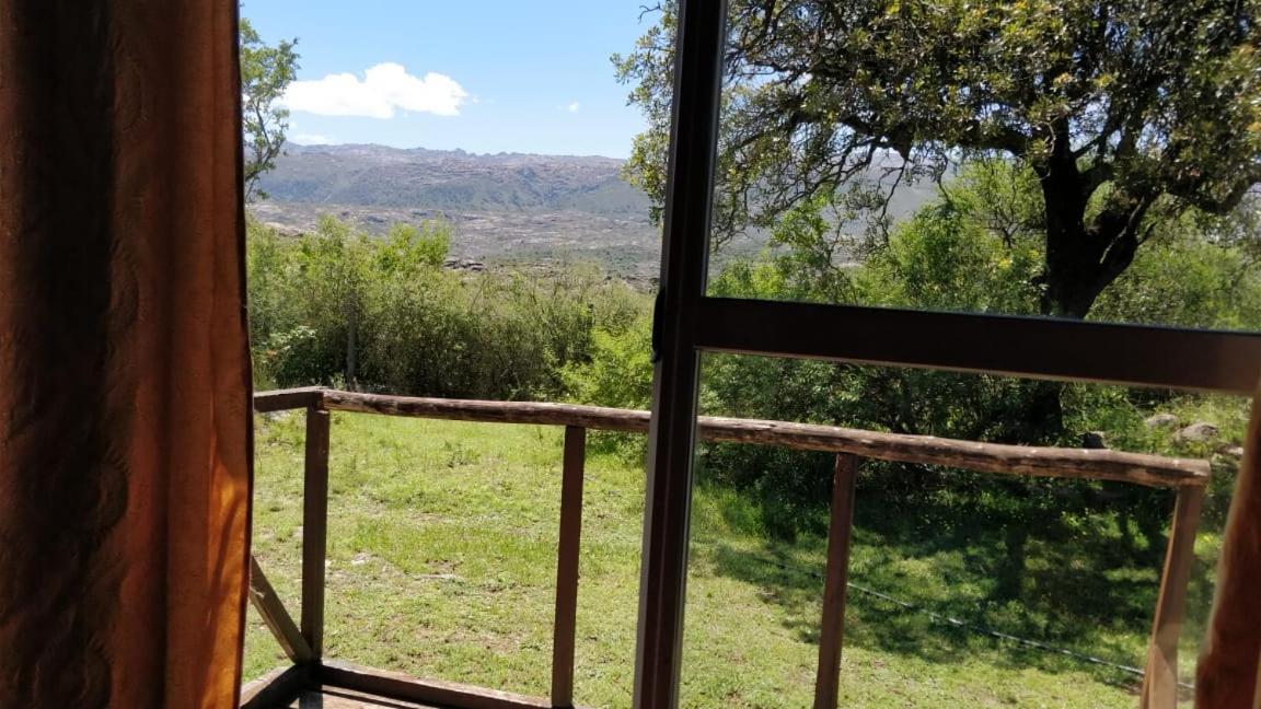 Cabaña de Troncos en la montaña