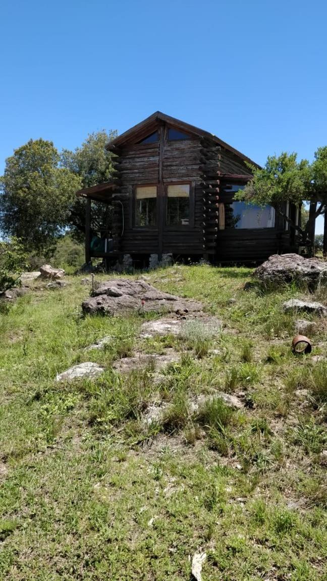 Cabaña de Troncos en la montaña
