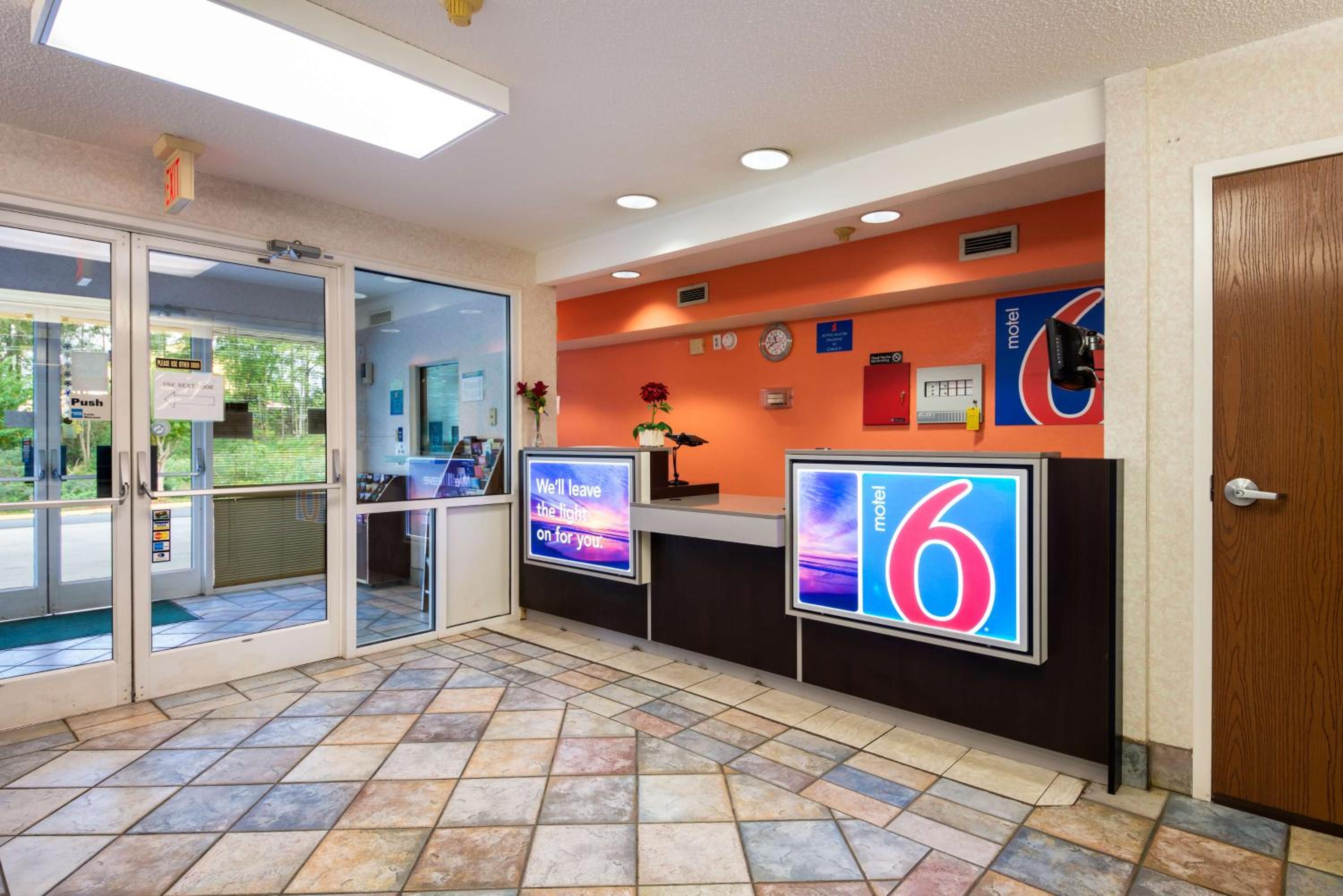 Motel 6-Statesville, NC view 4