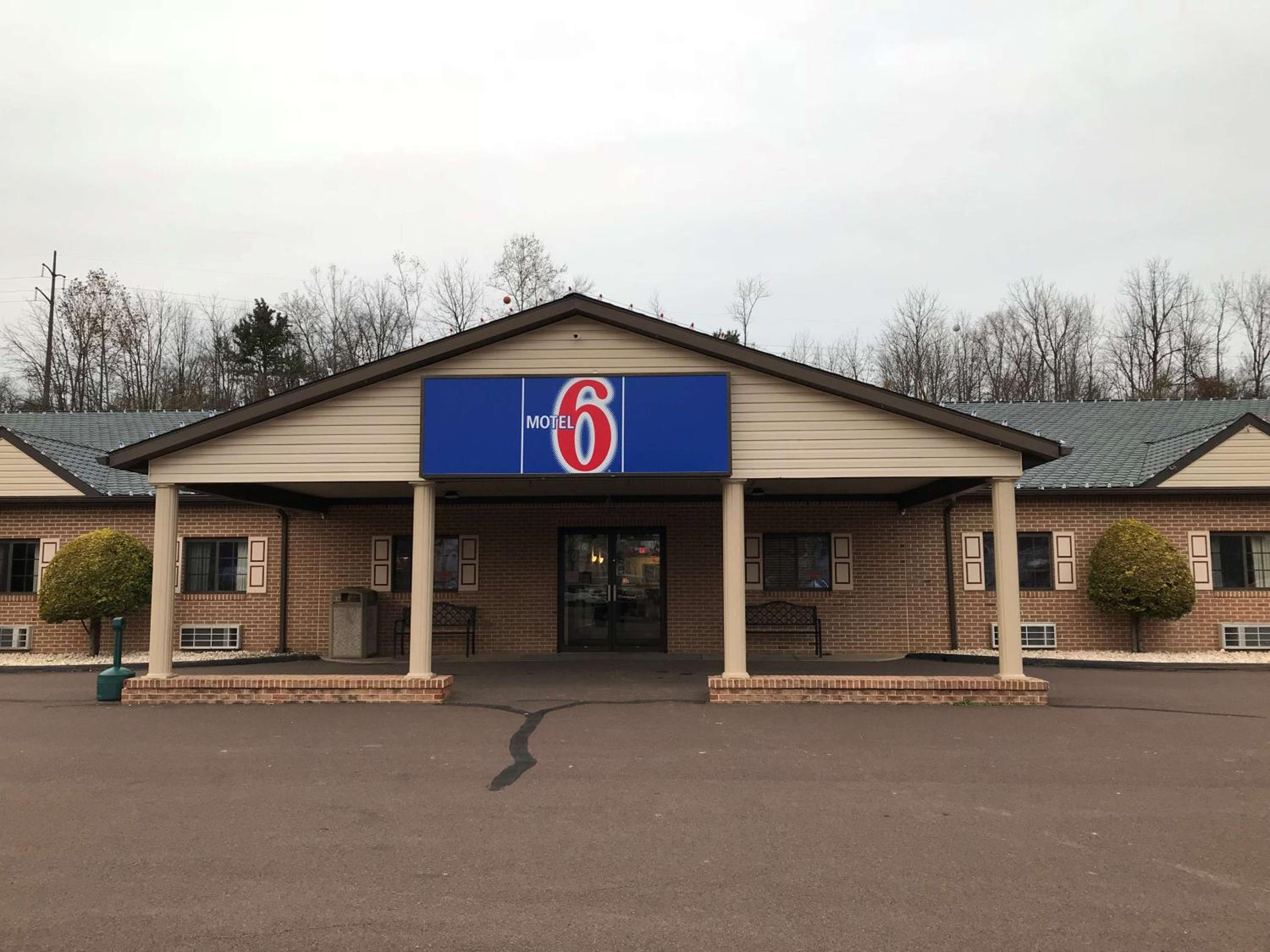 Motel 6-Bloomsburg, PA