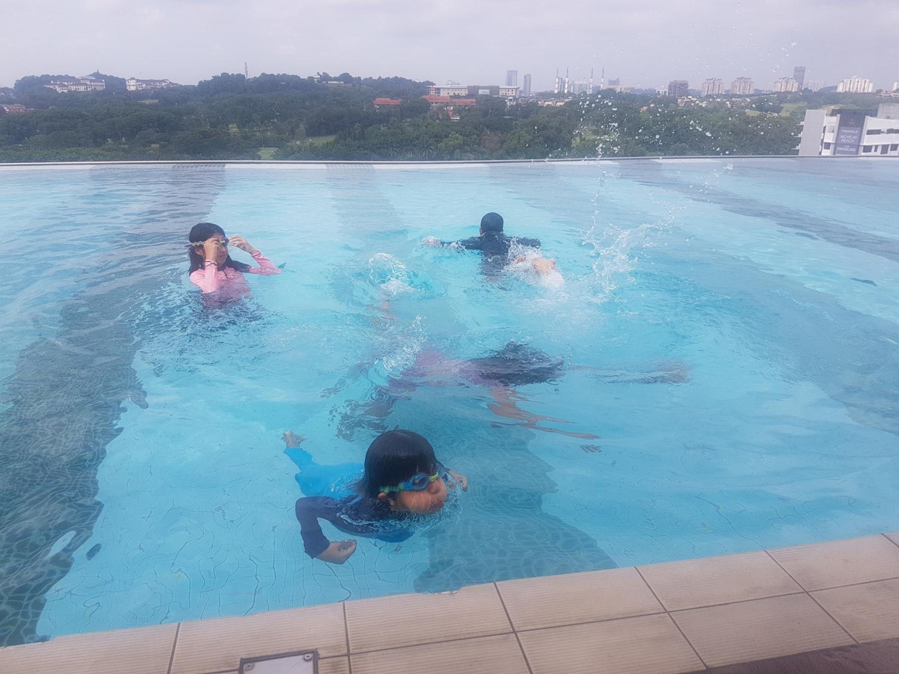 Suria Jelutong photo 1