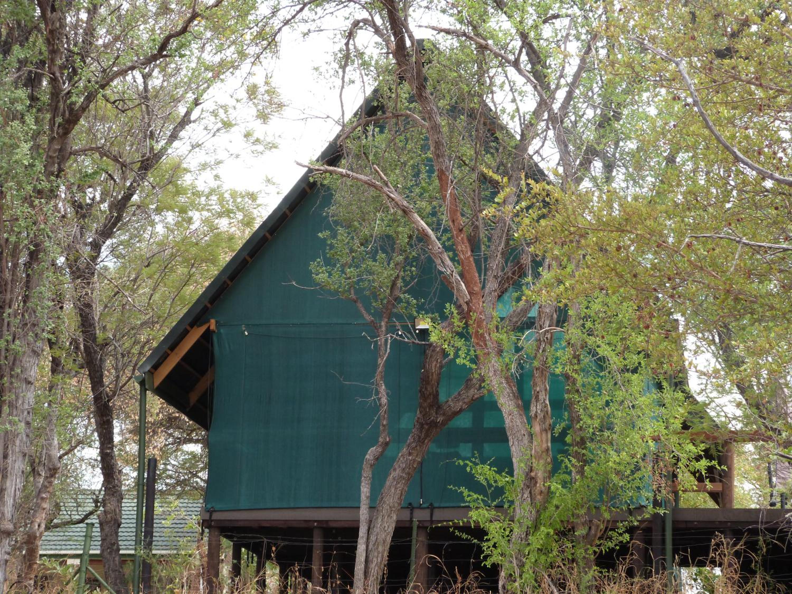Woodlands Stop Over and Lodge