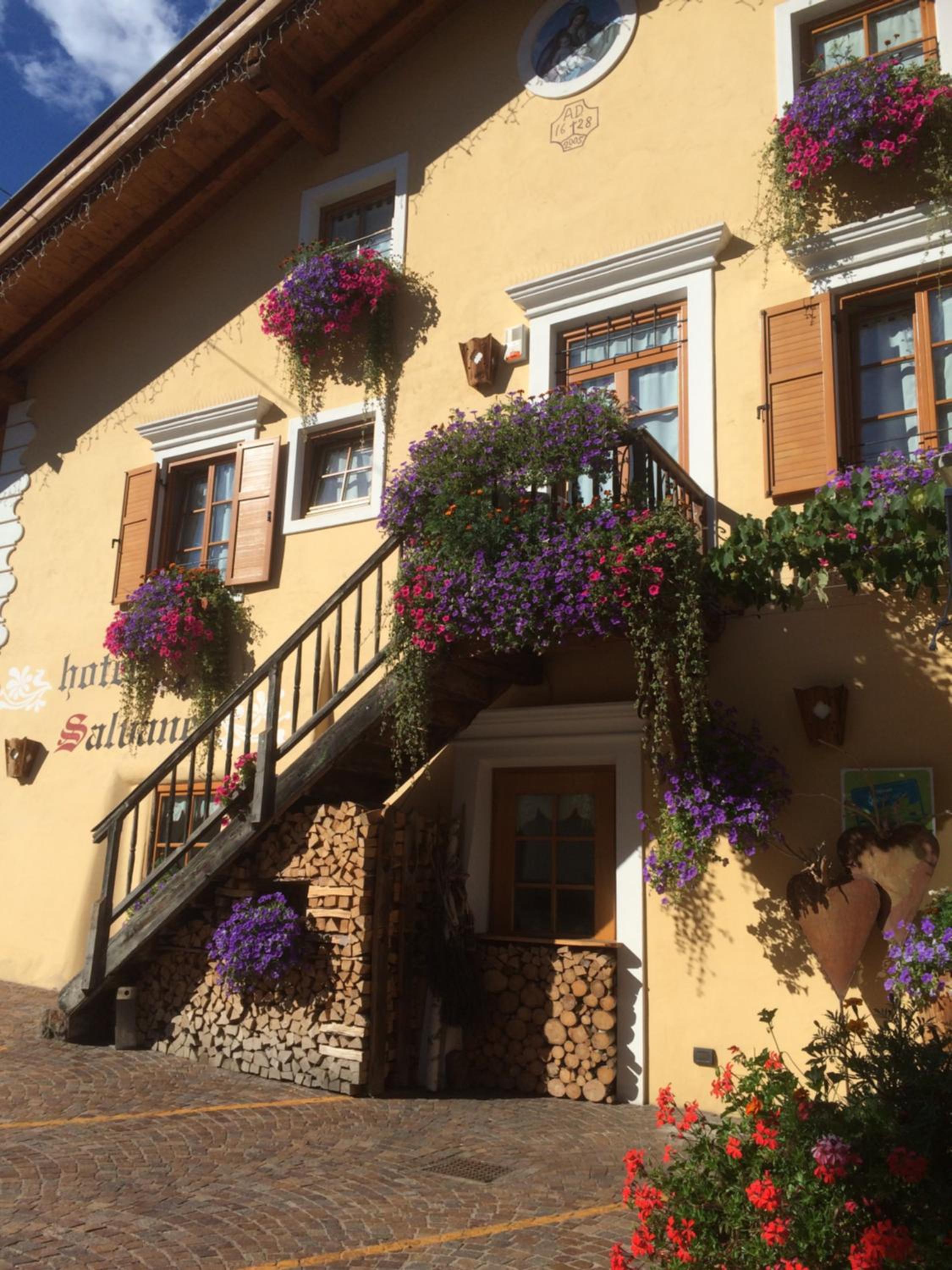 Hotel Salvanel - Image 1