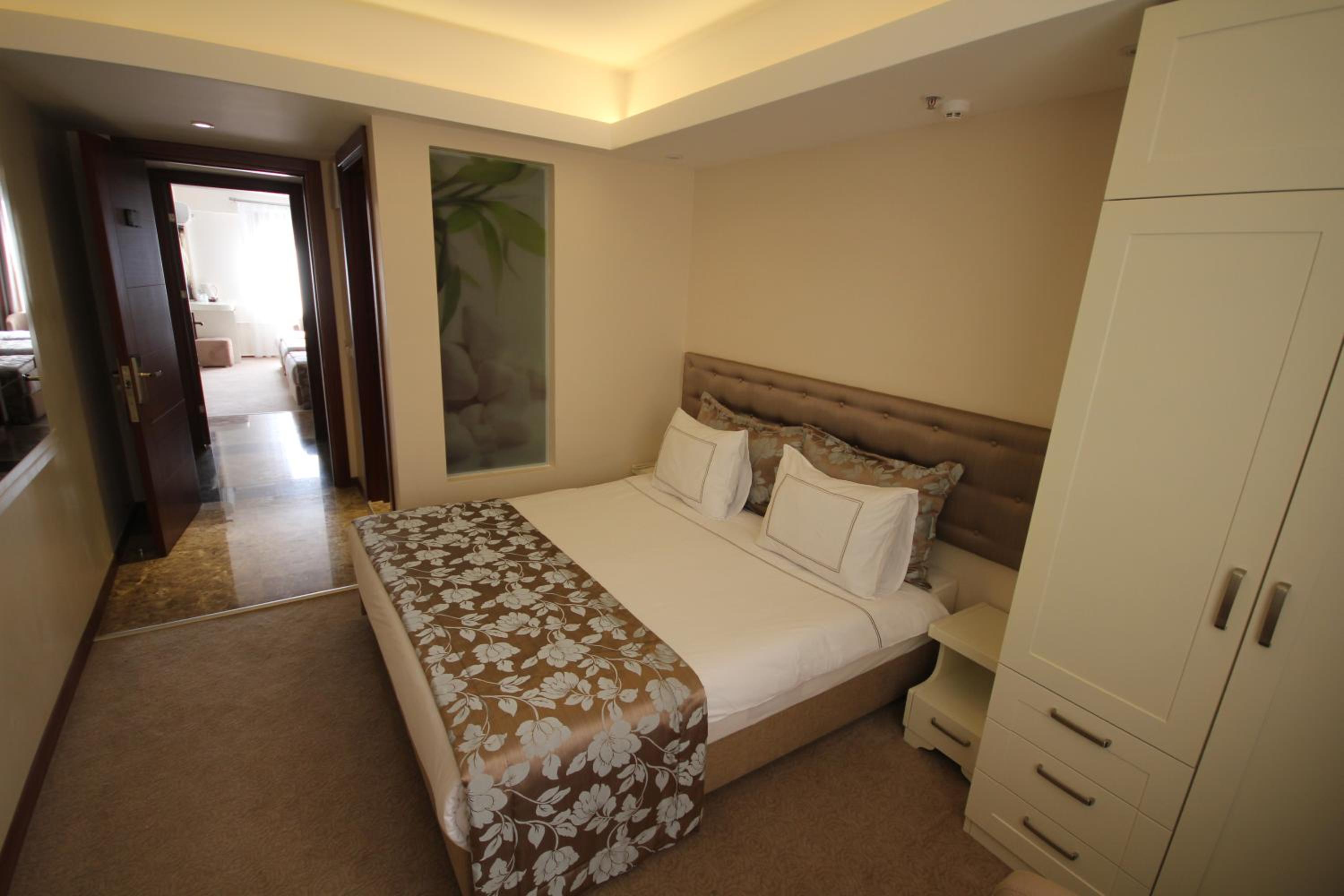 Grand Washington Otel - Image 10