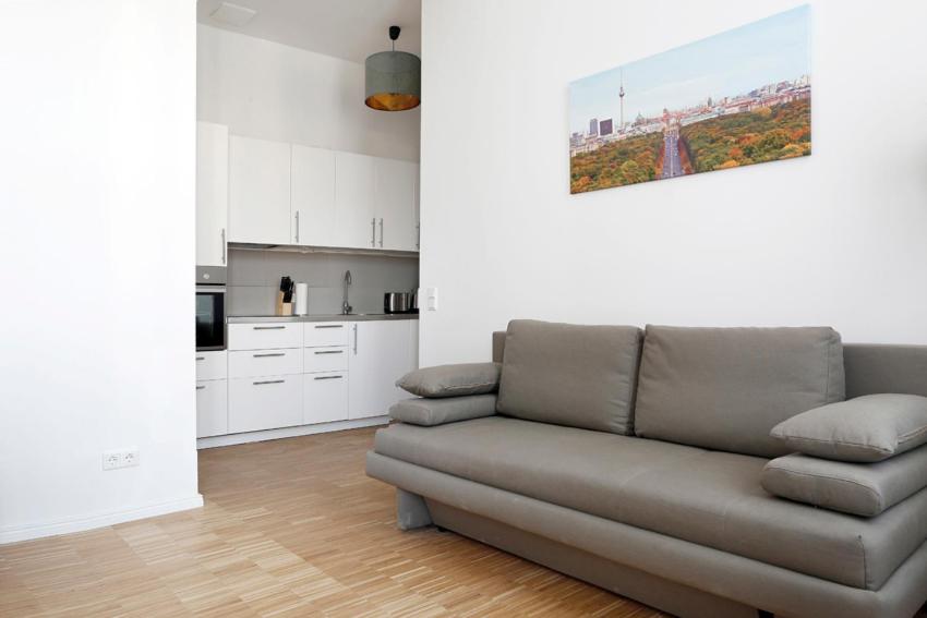 SC 03 by ROCKCHAIR Apartments l SUPERHOST Status l 2 Bedrooms Boxspringbeds Balcony Elevator - Cozy Family & Business Flair welcomes you!