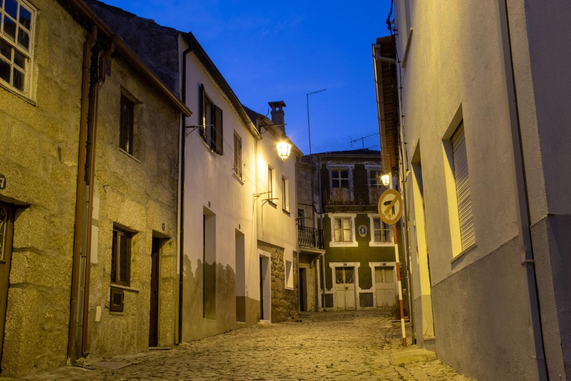 Casa dos Poetas by AL Belmonte view 5