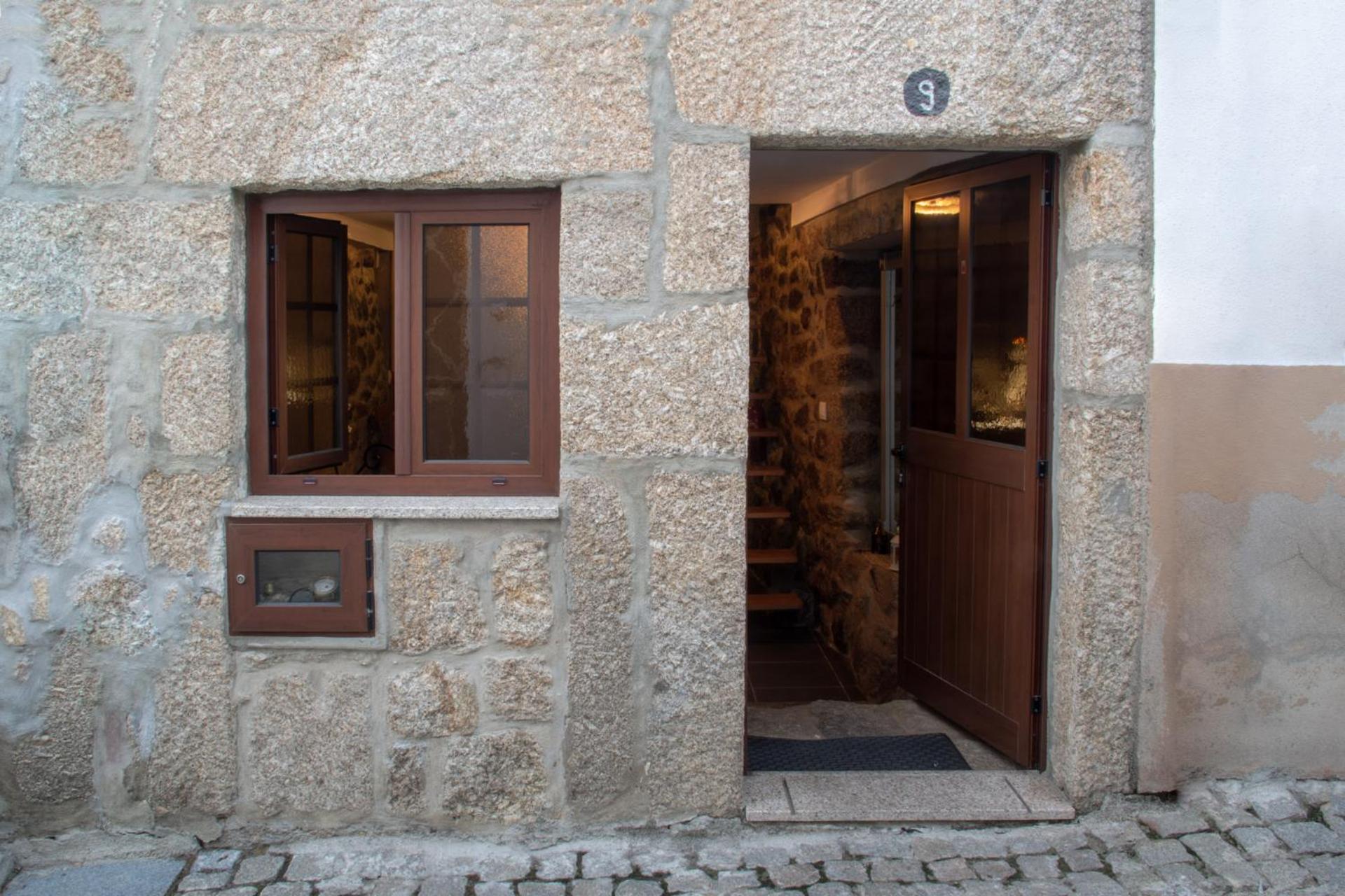 Casa dos Poetas by AL Belmonte view 2
