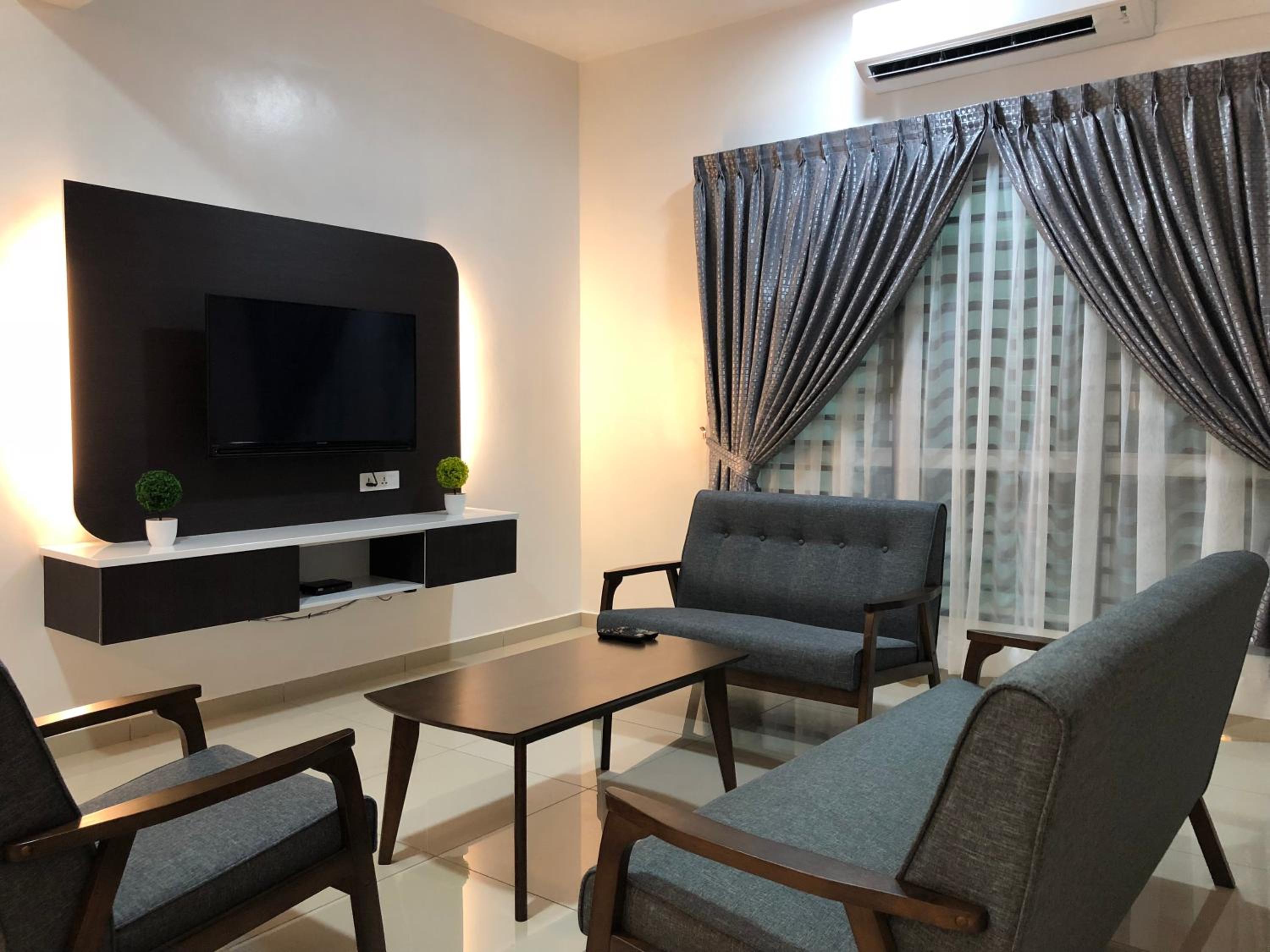 Family homestay -two floors with four bedrooms photo 1