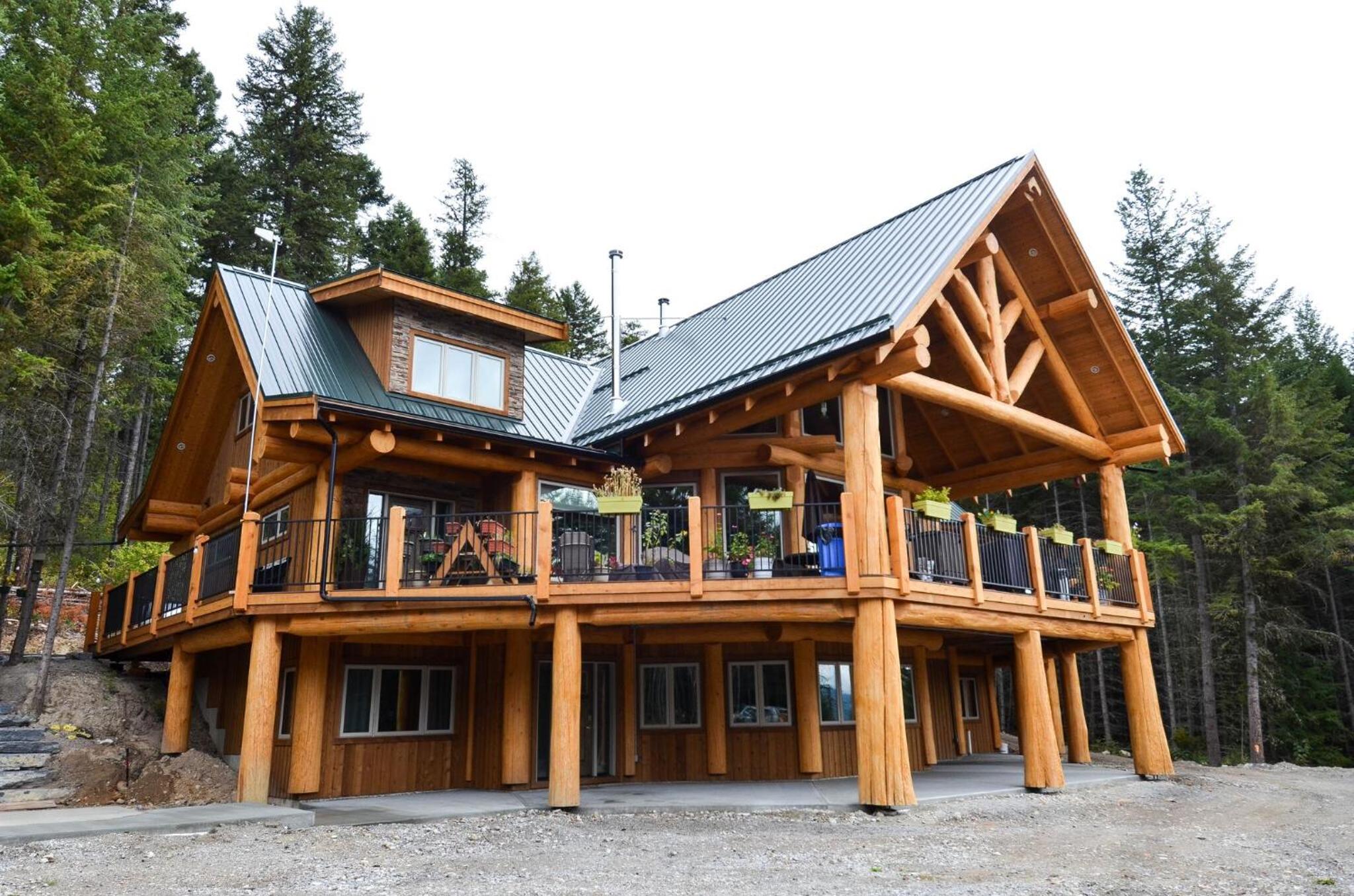 Golden Acres Mountain Lodge