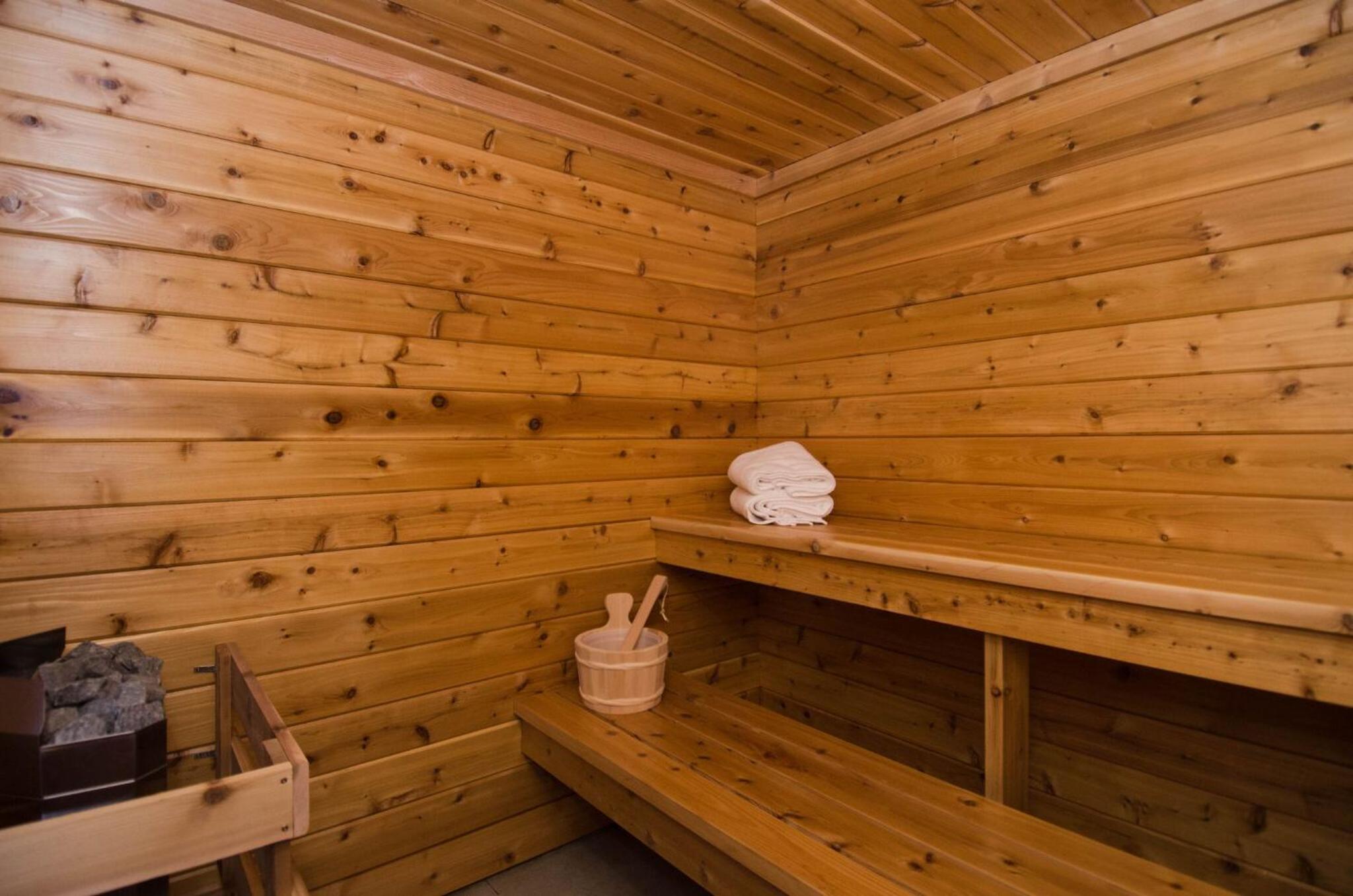 Golden Acres Mountain Lodge