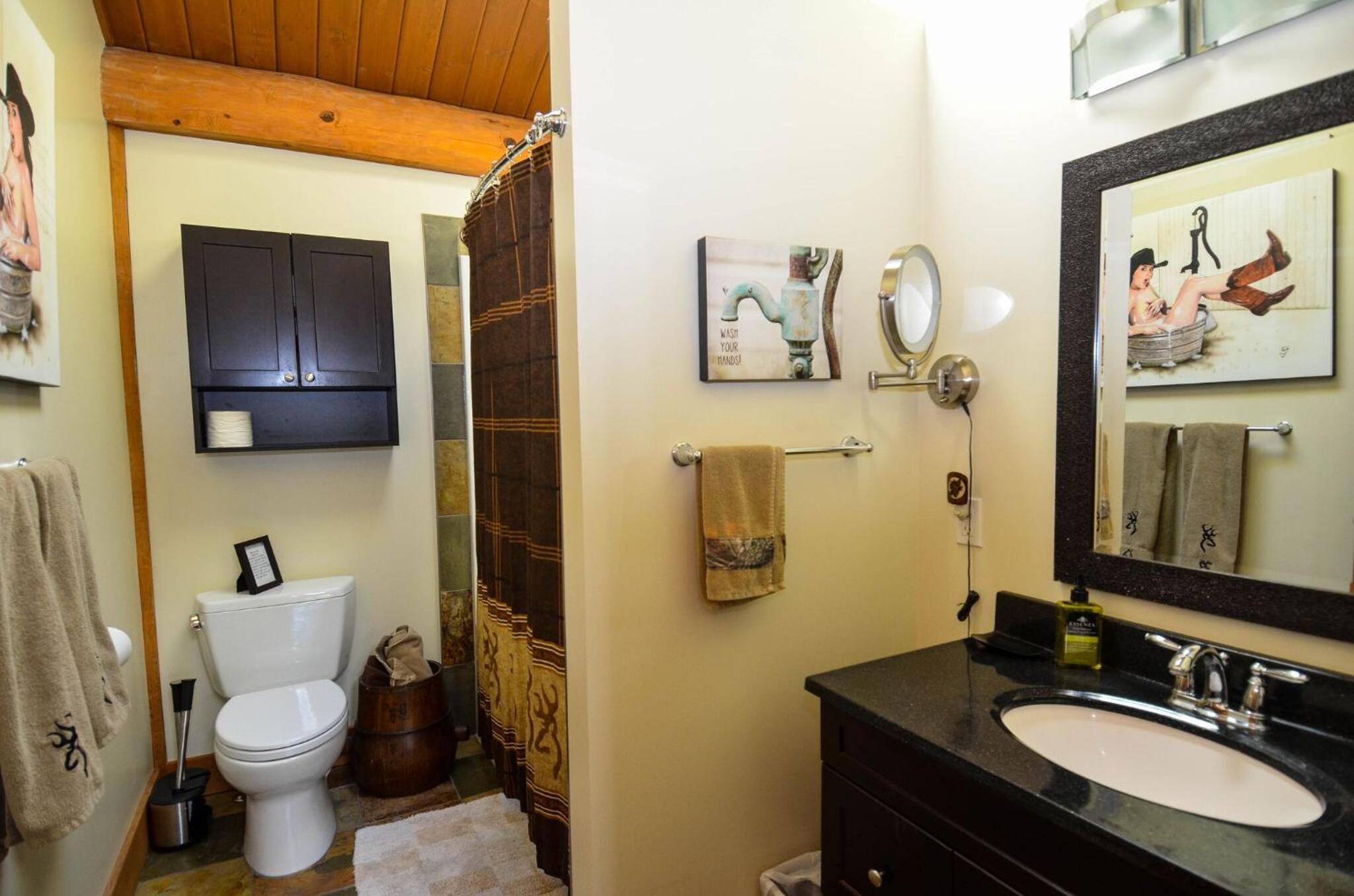 Golden Acres Mountain Lodge