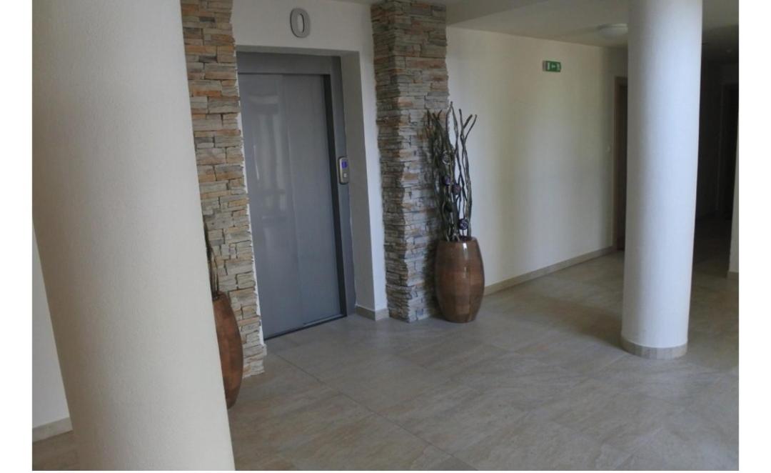 Apartmán v Starej Lesnej s balkónom view 3