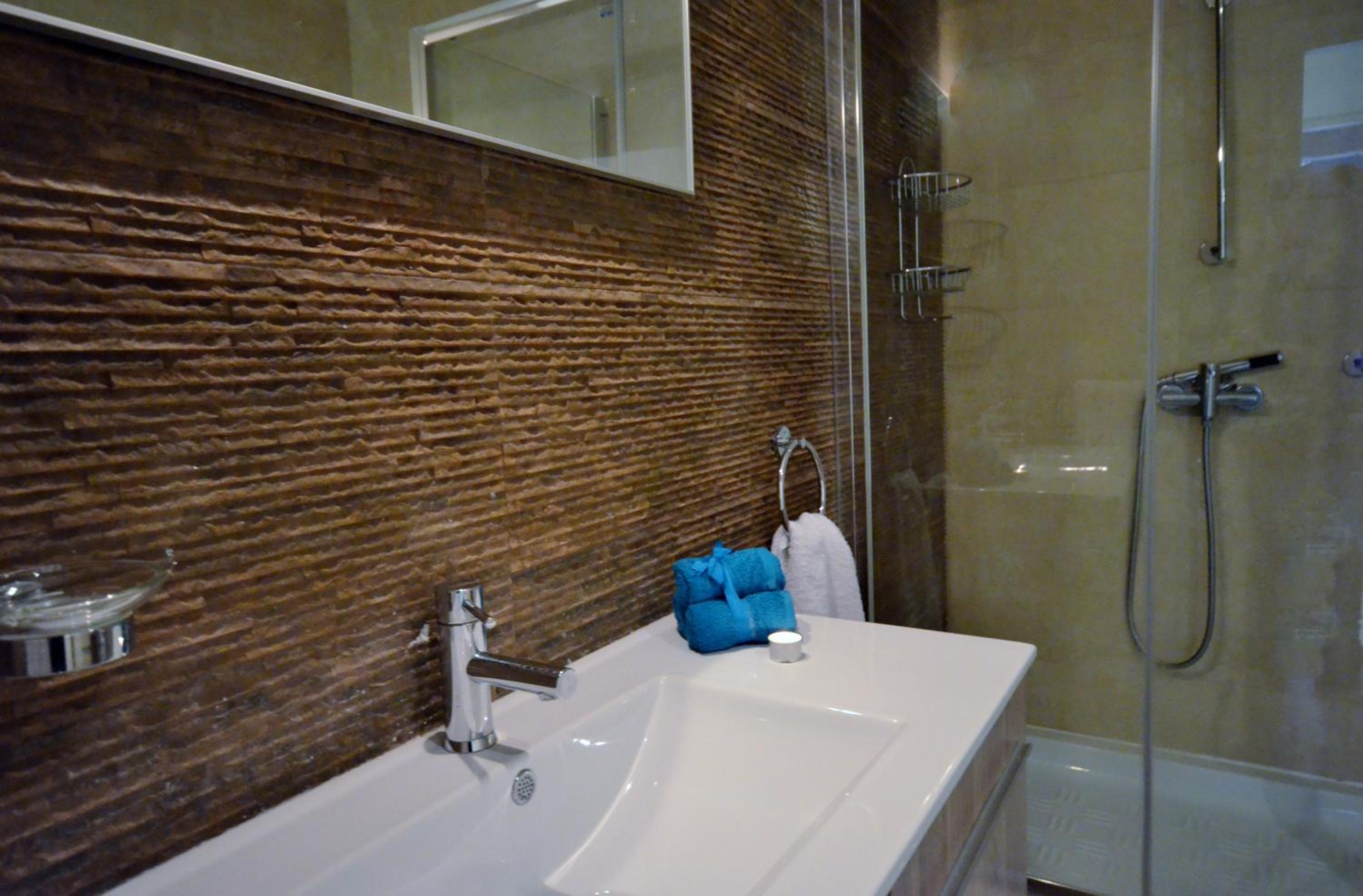 City Living Suite Tk 2 Rm 4 photo 3