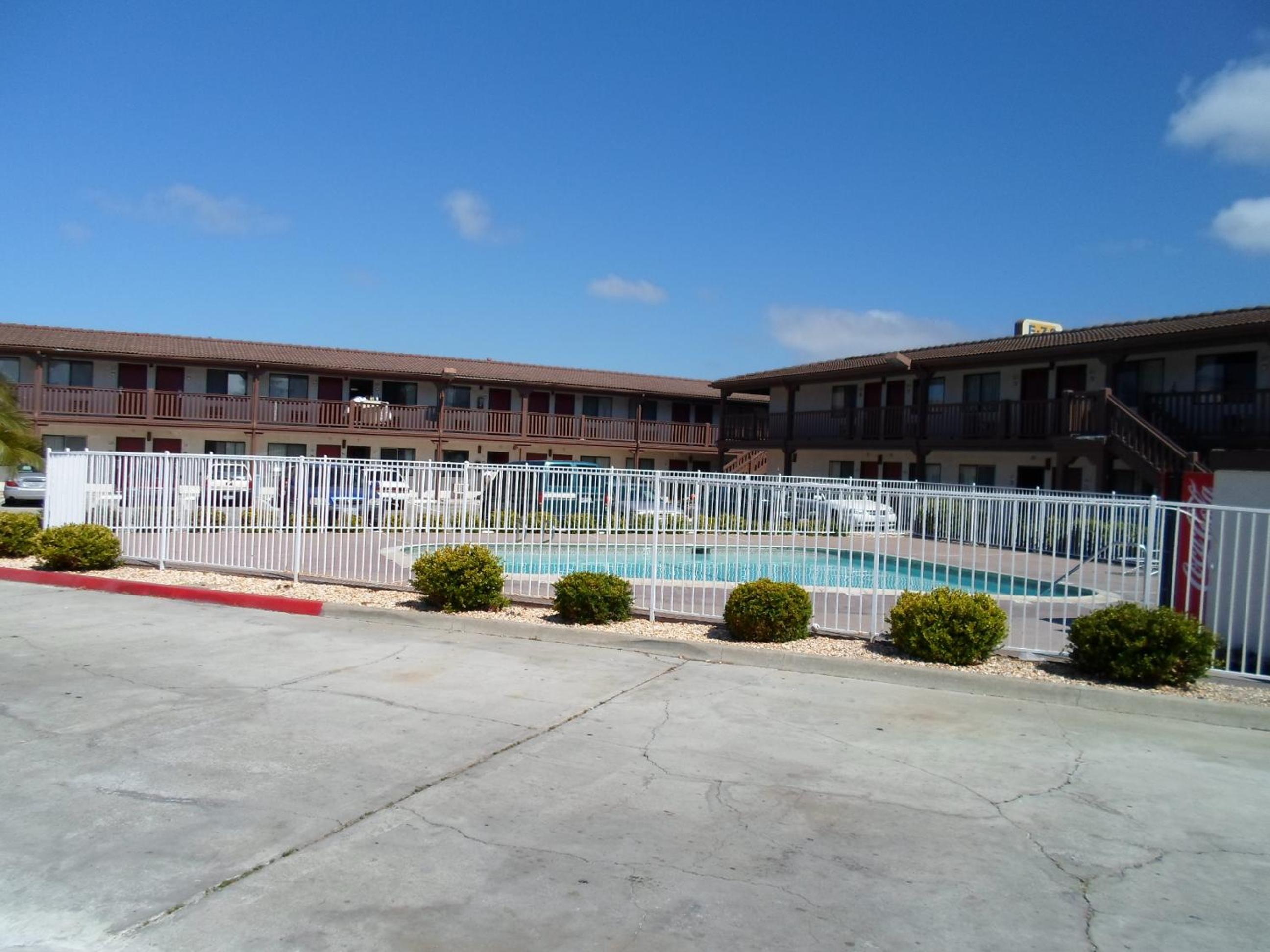 Newark Vacations - EZ 8 Motel Newark - Property Image 22