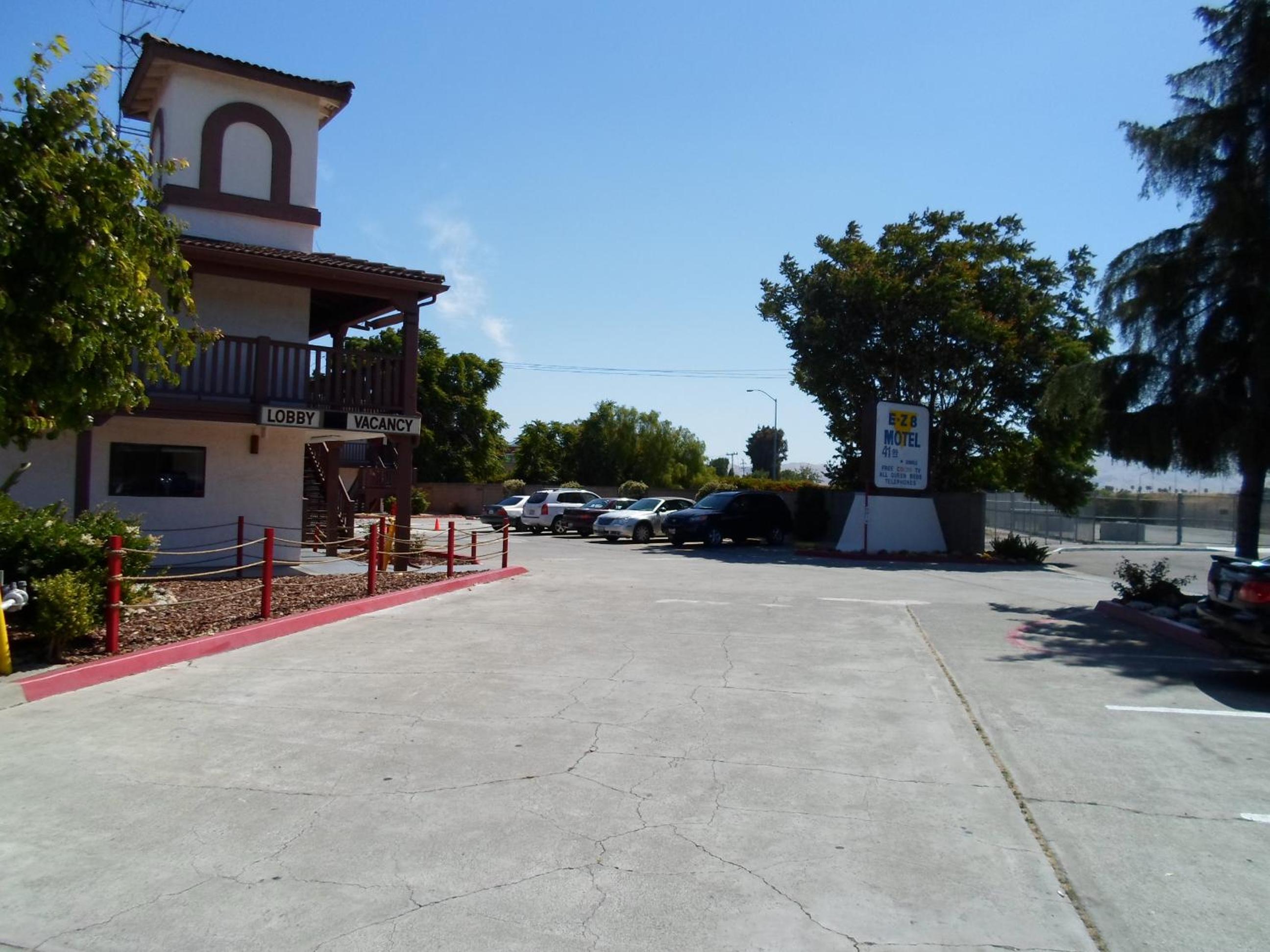 Newark Vacations - EZ 8 Motel Newark - Property Image 20