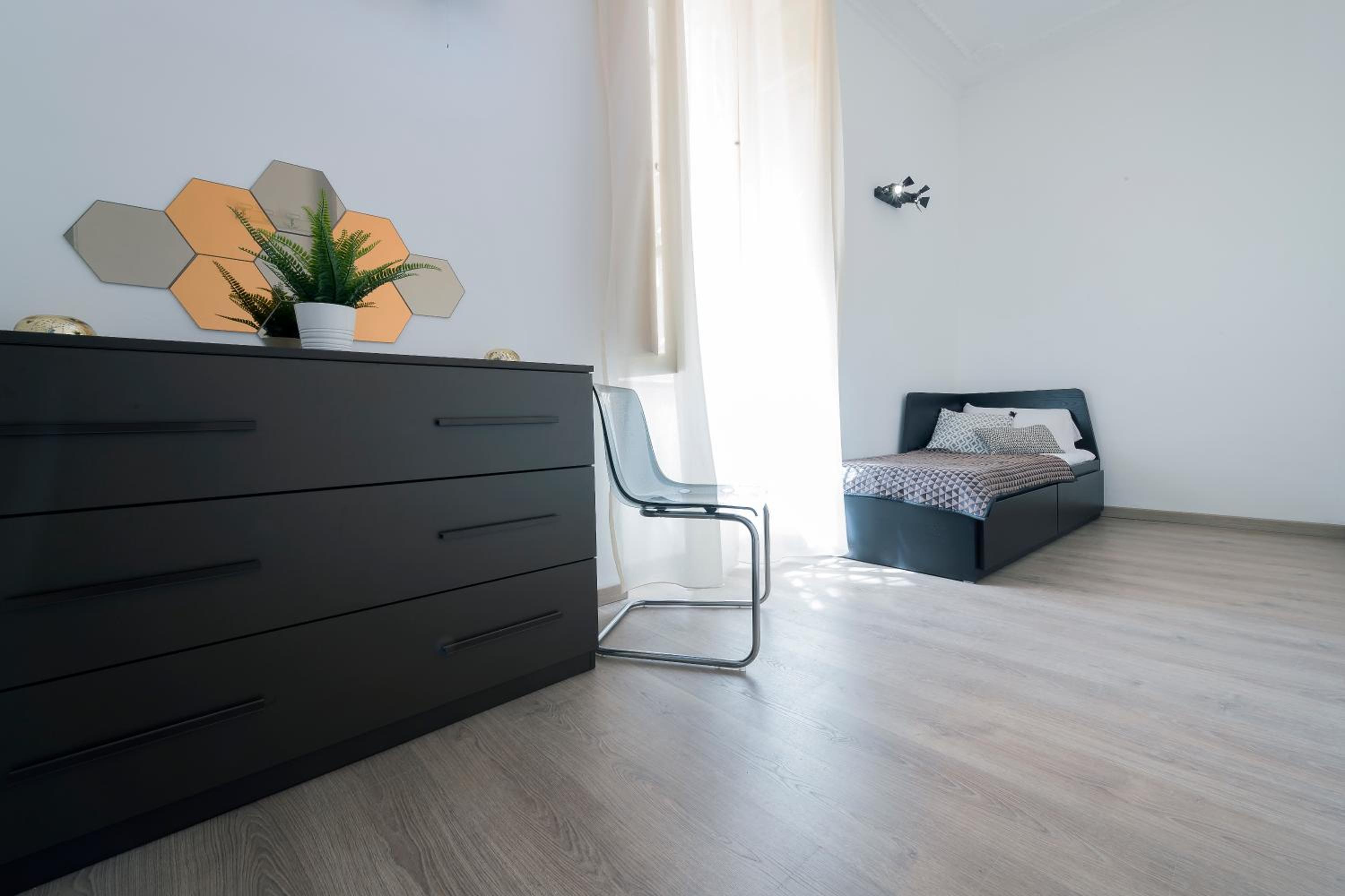 Spanish Steps 3 Bedrooms Cozy,Elegant and central