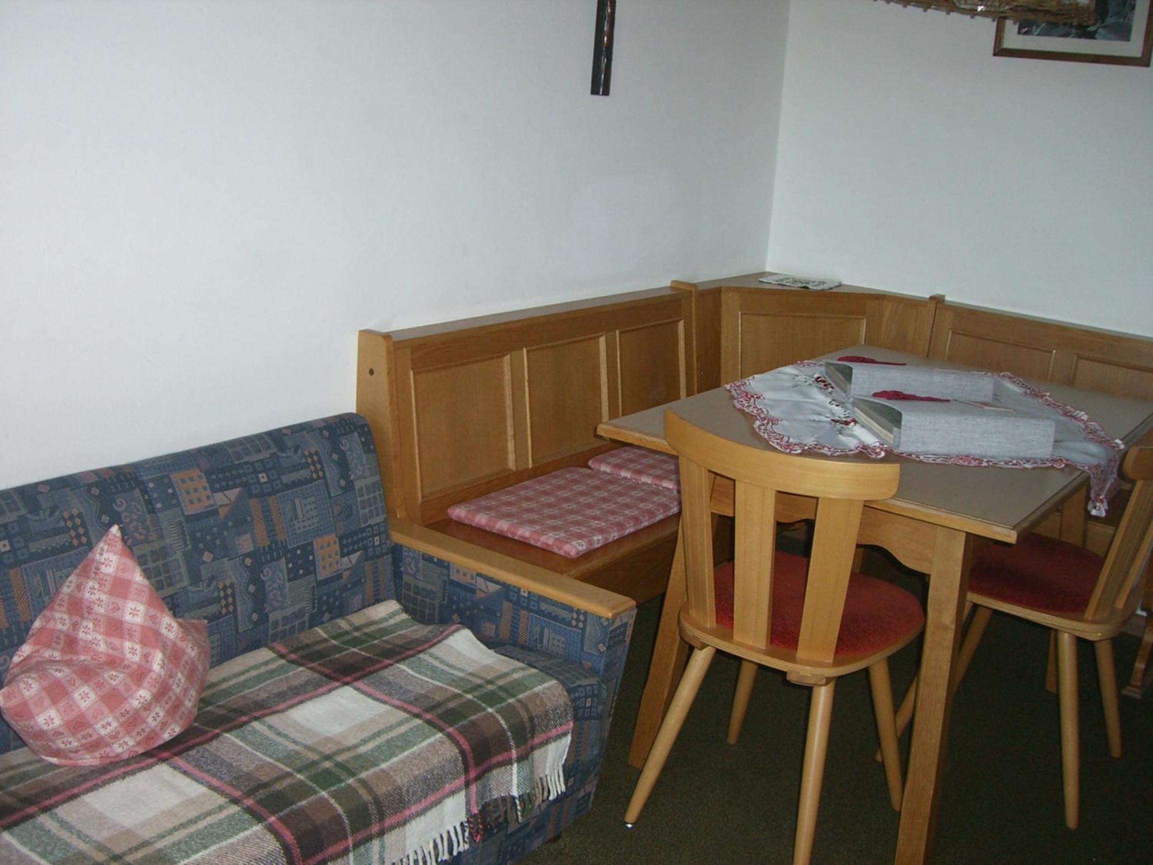 Photo 33