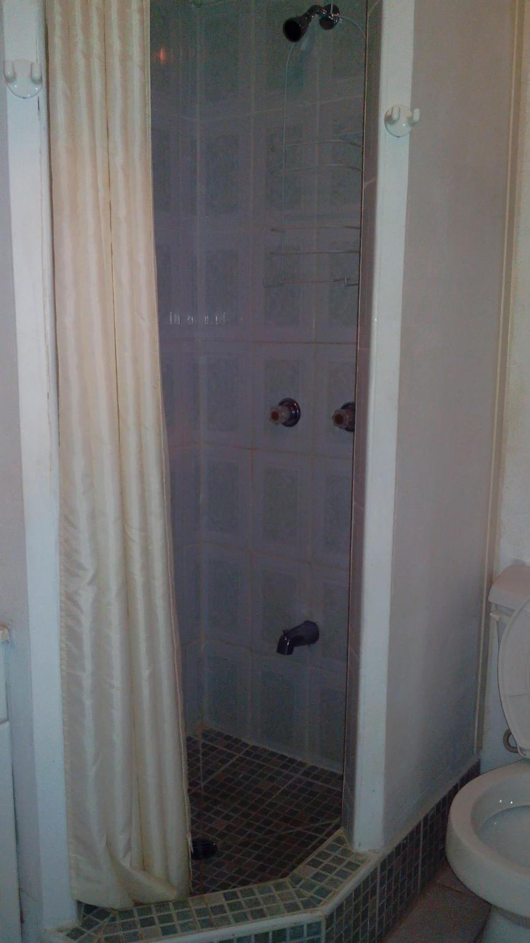 Belize Vacations - Don Santiago Guesthouse Downtown - Property Image 3