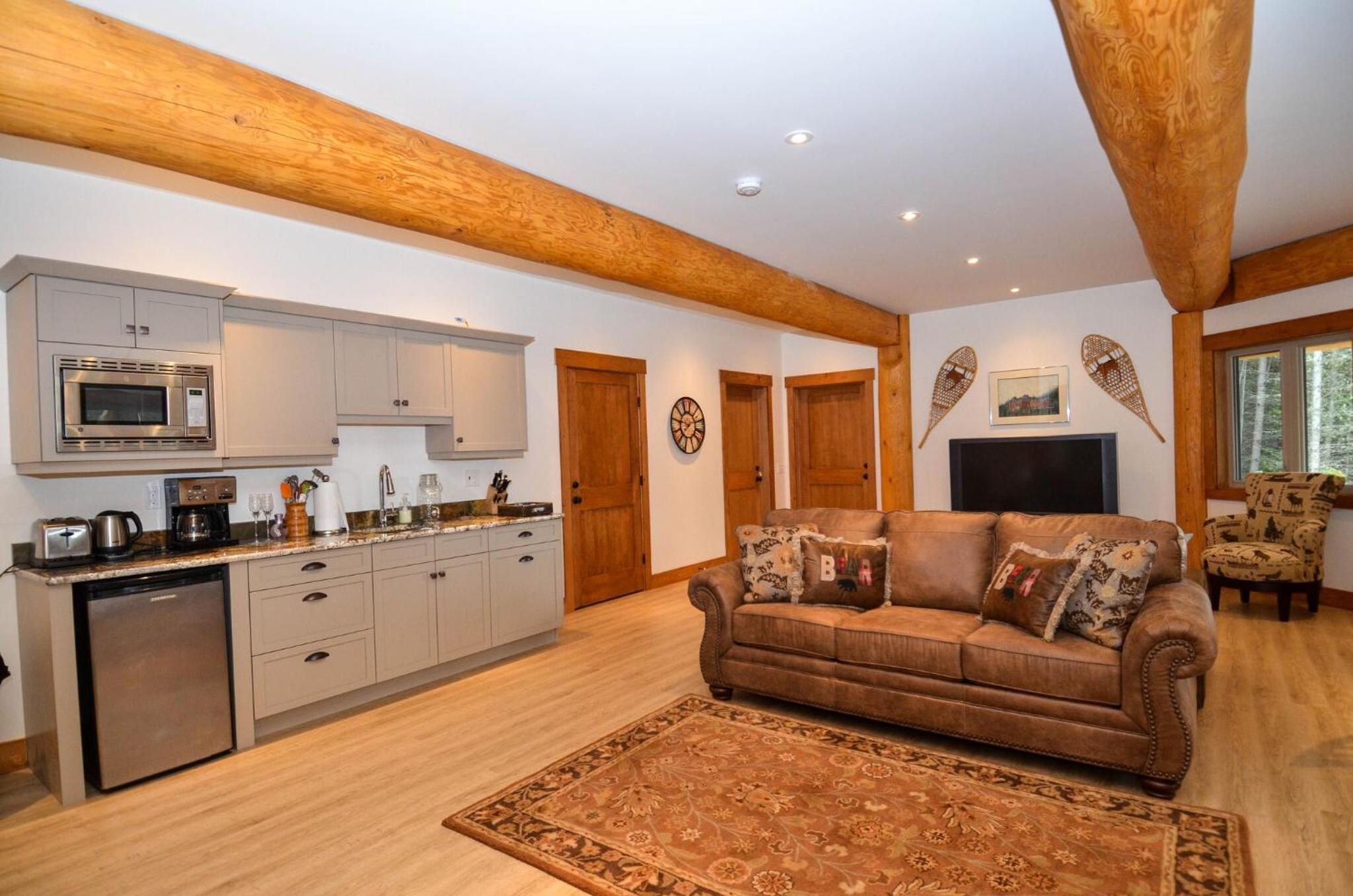 Golden Acres Mountain Lodge