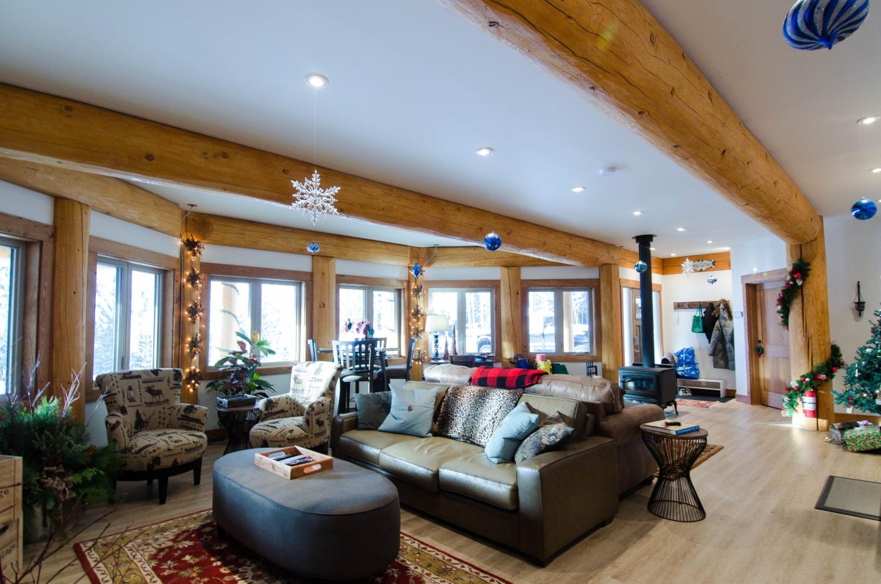 Golden Acres Mountain Lodge