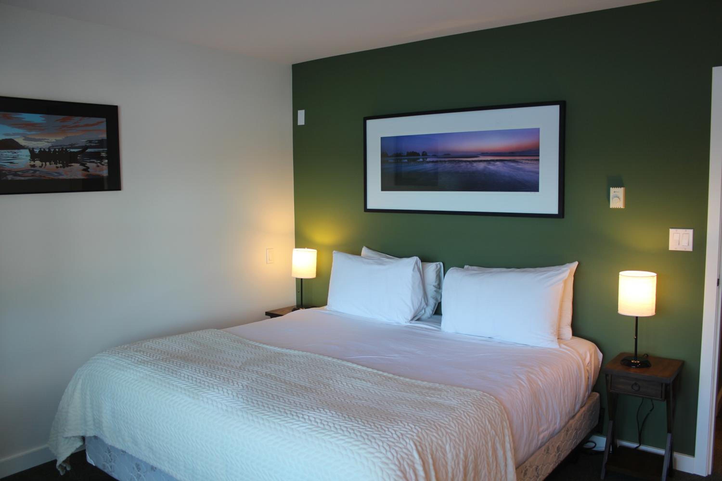 Tofino Vacations - Siennas Harbour House - Property Image 4