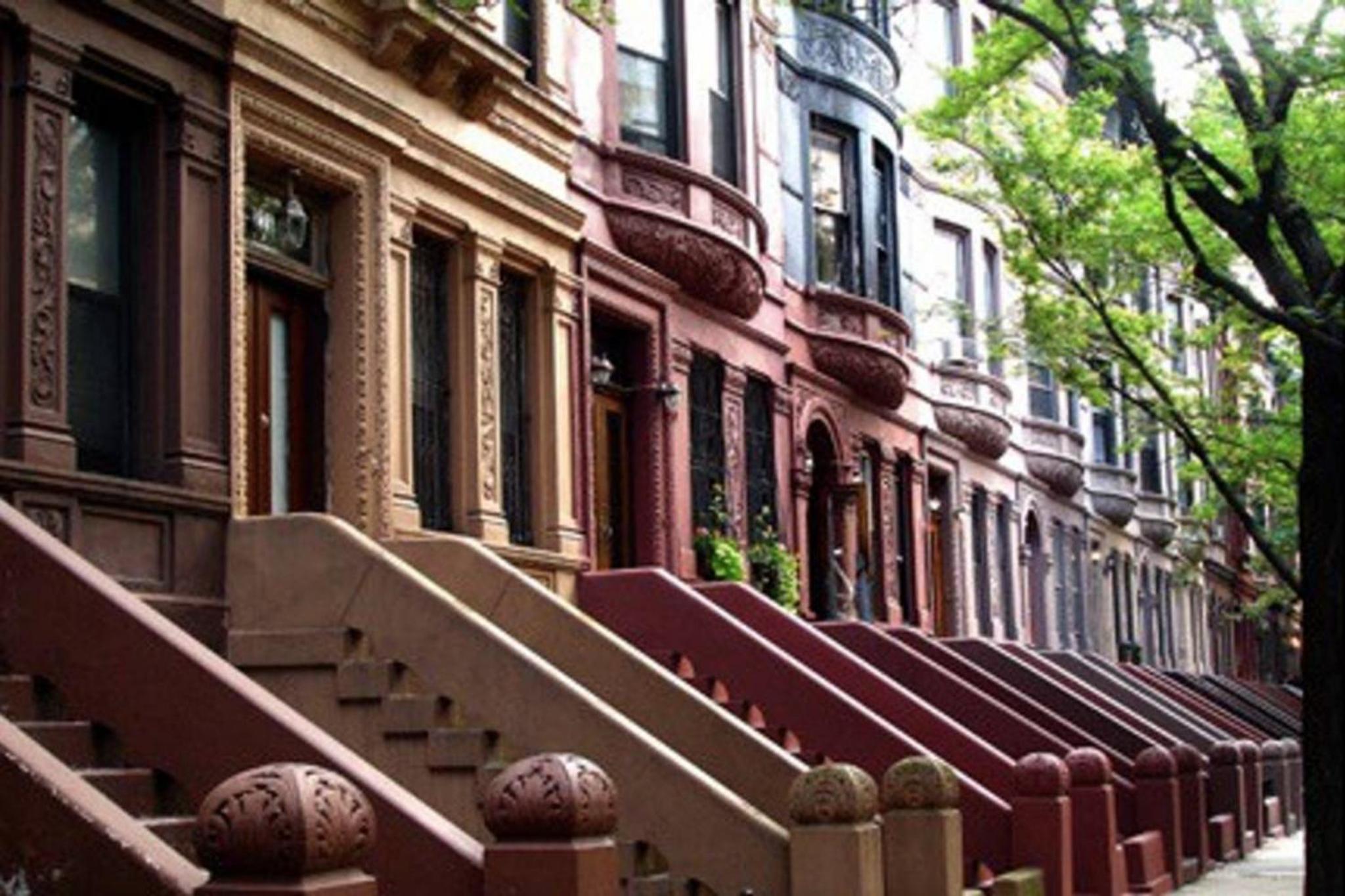 Fabulous Fully Furnished Studio Minutes From Times Square!