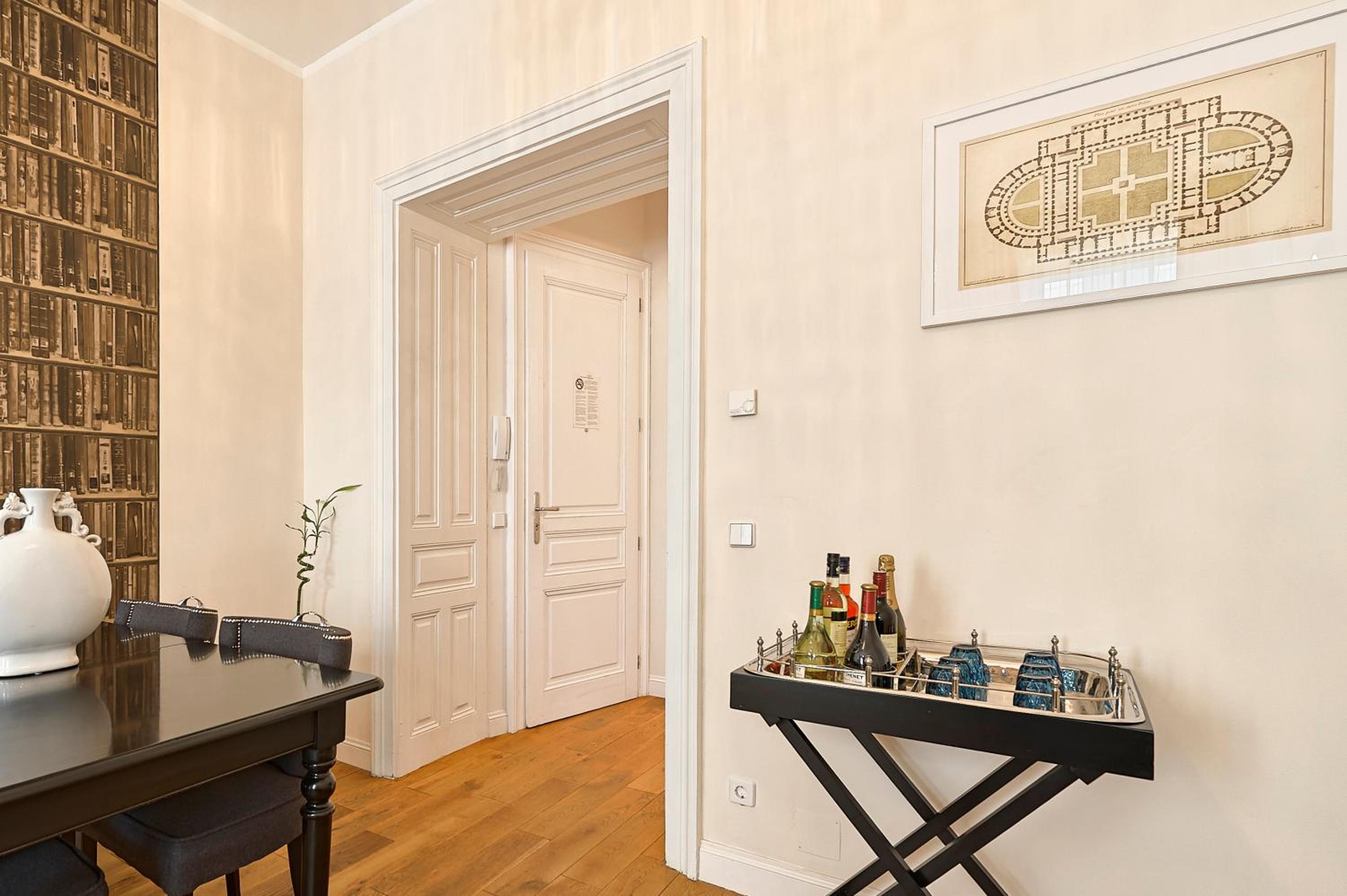 6 rooms Naschmarkt