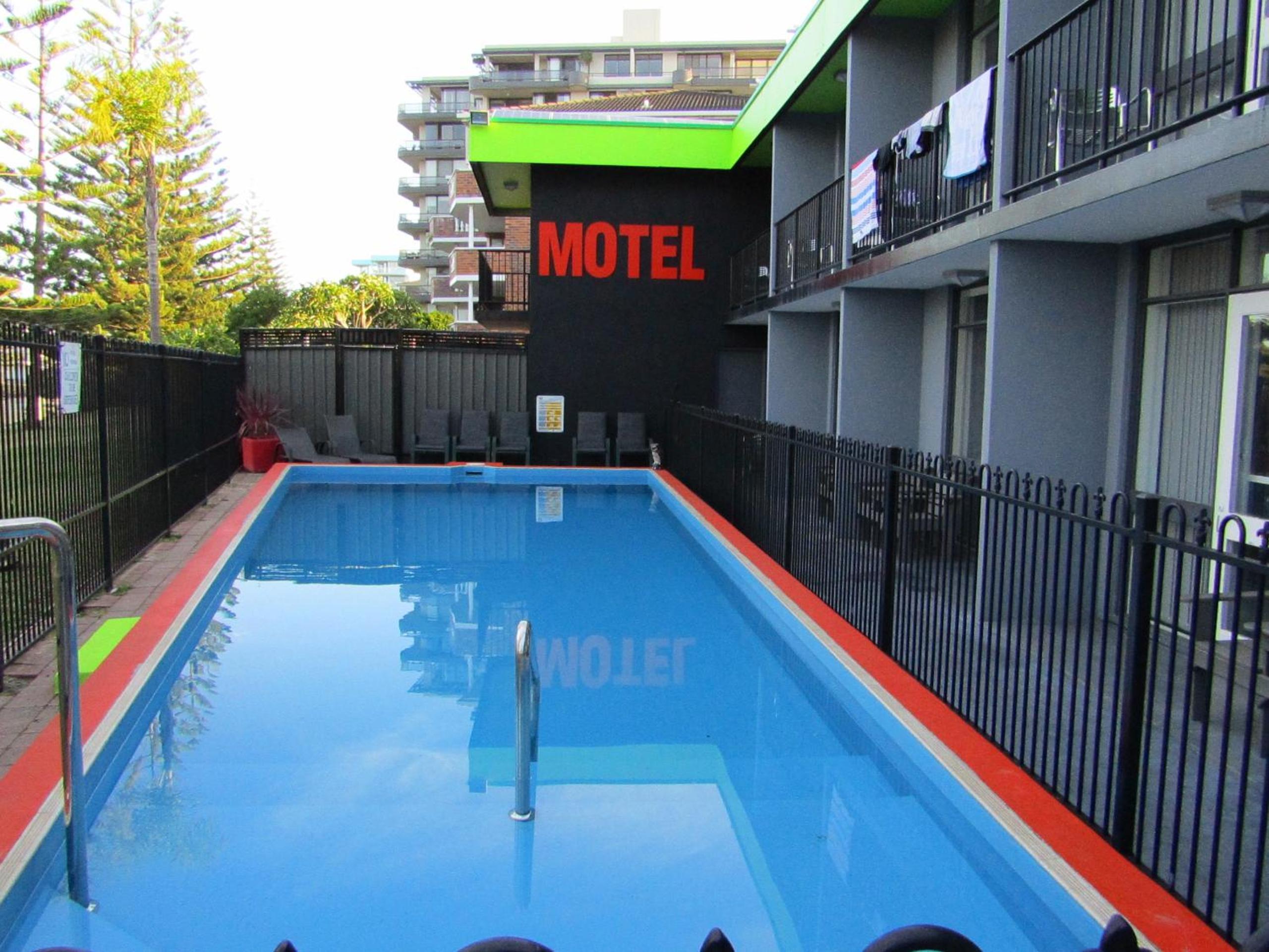 Le George Motel