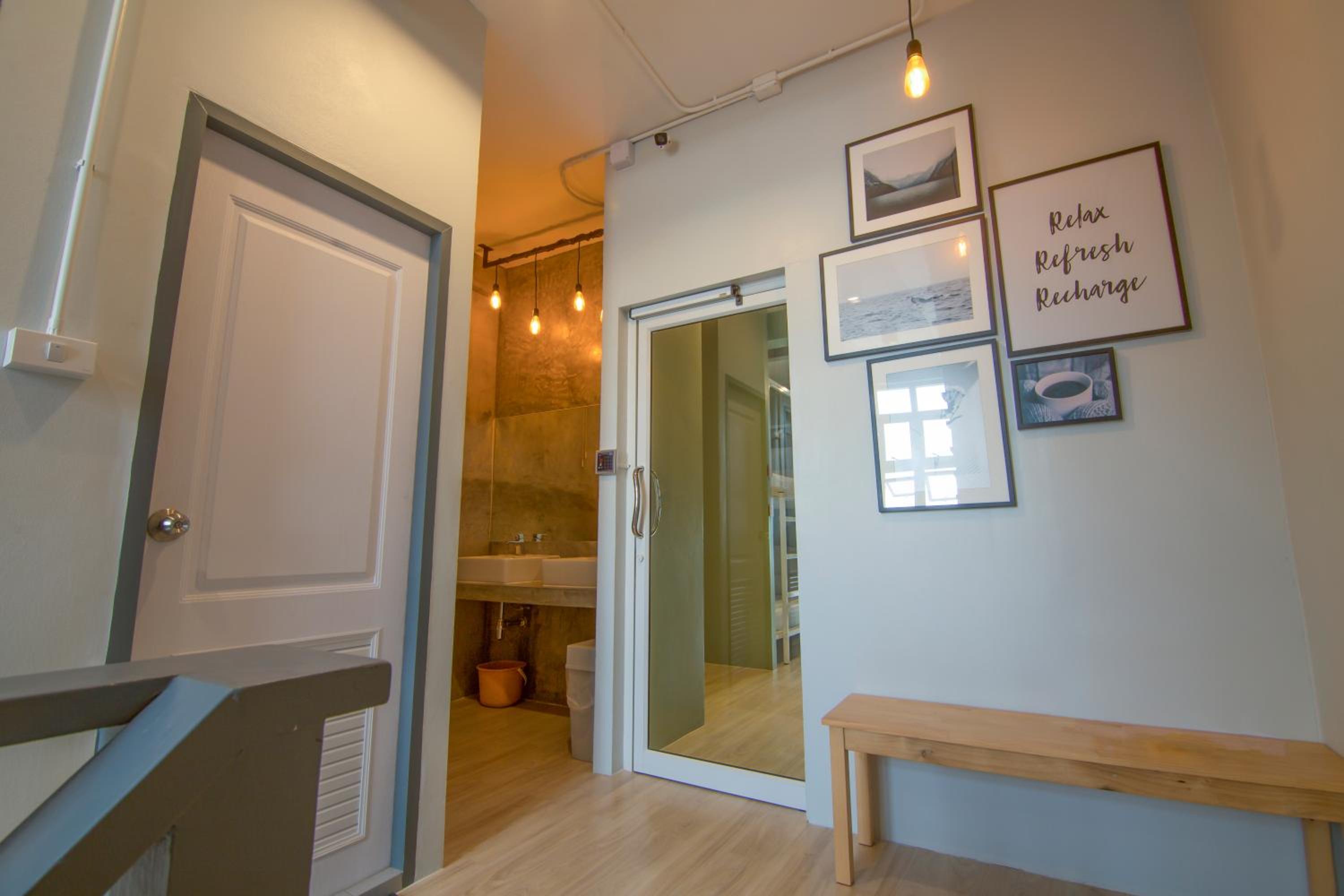 Ekanake hostel