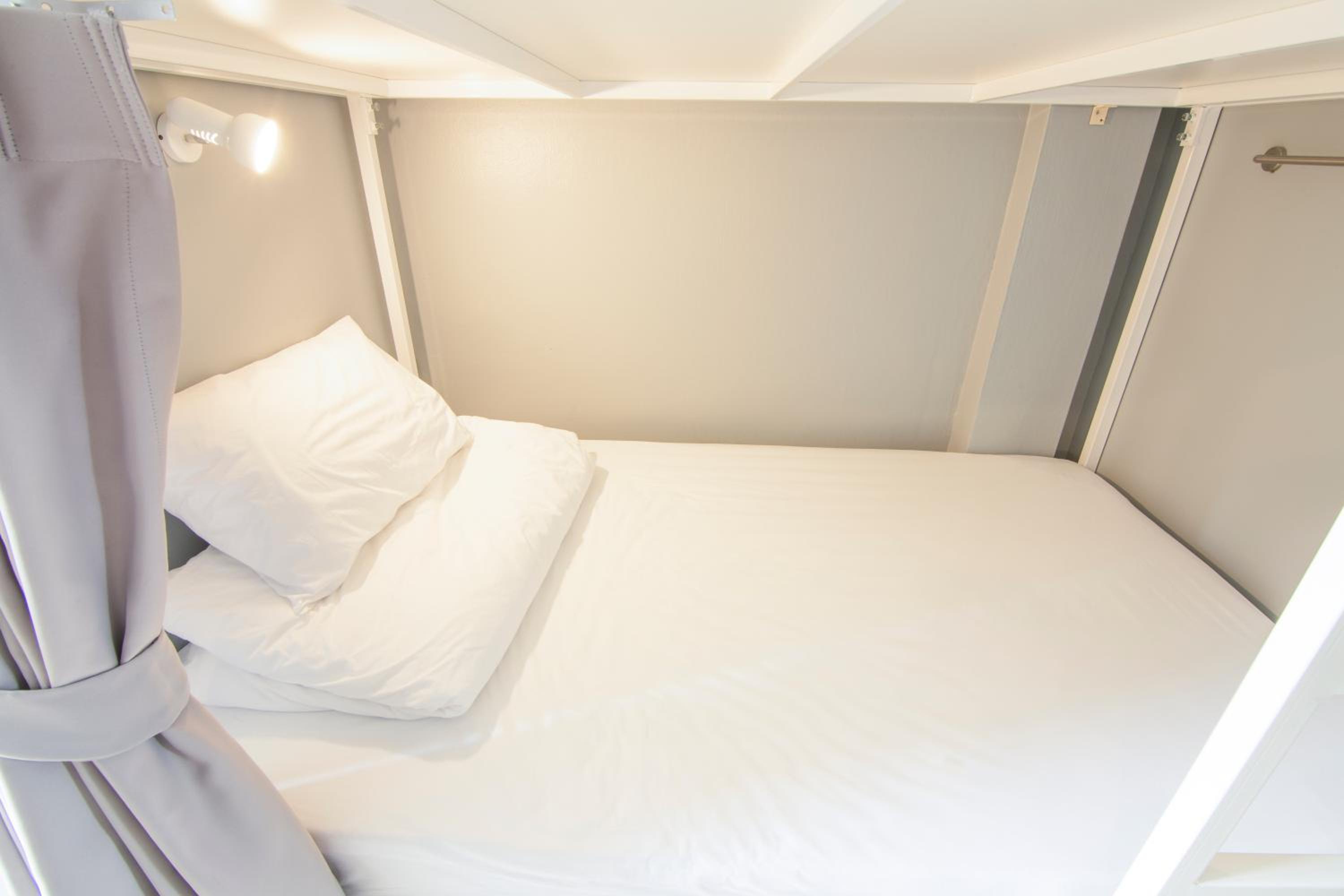 Ekanake hostel