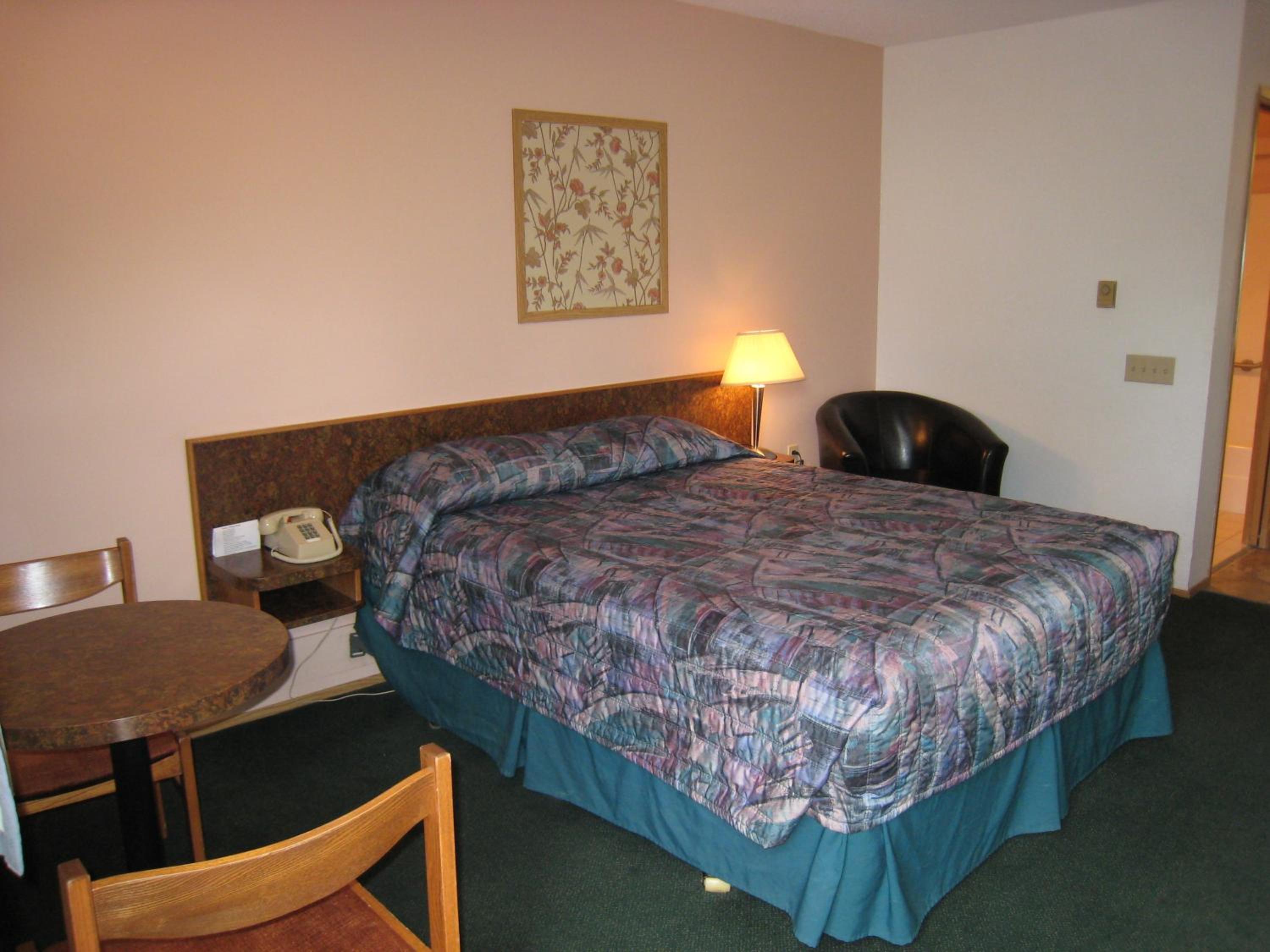 Swiss Village Inn