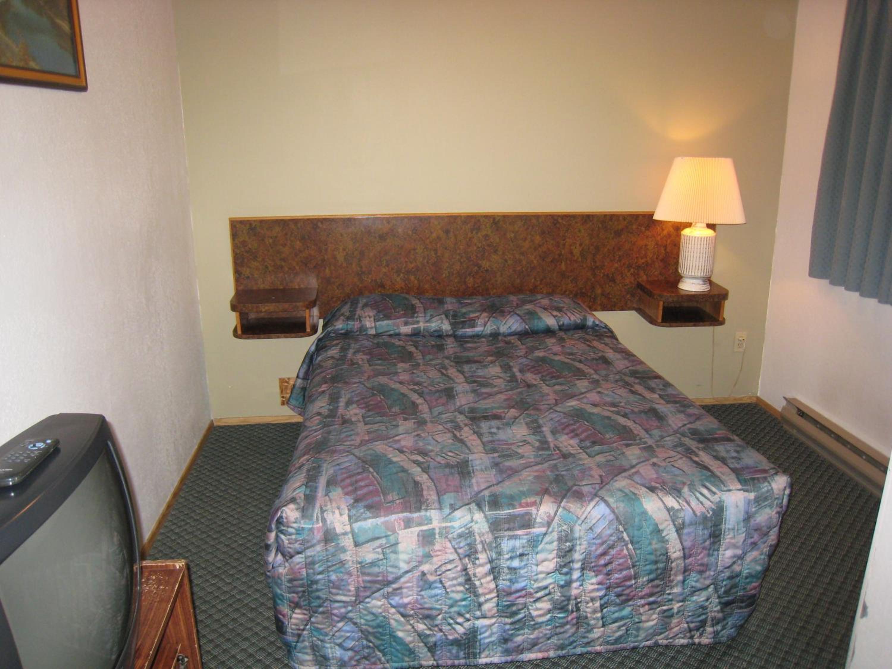 Swiss Village Inn