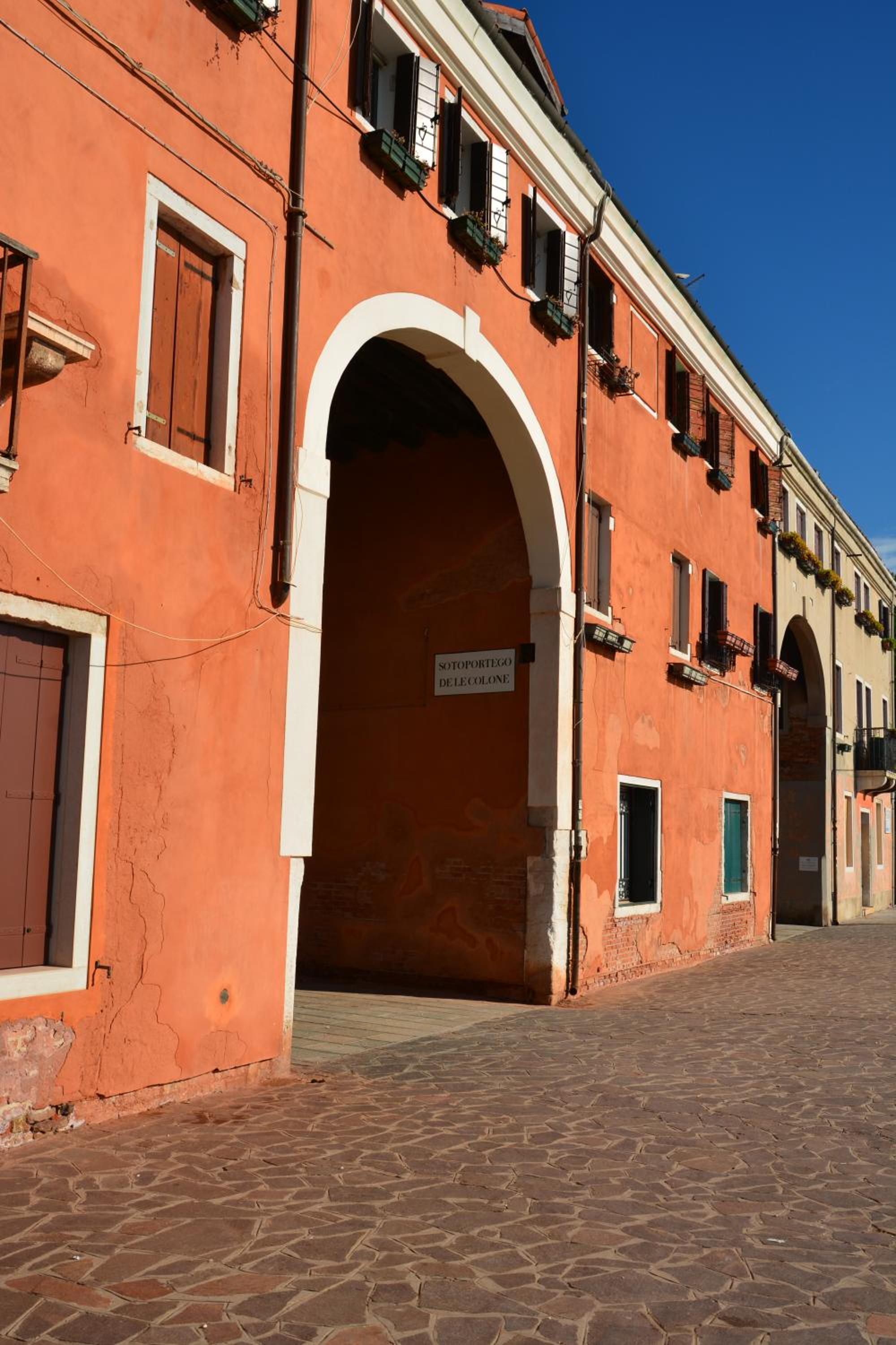A CASA DI PEPLIS