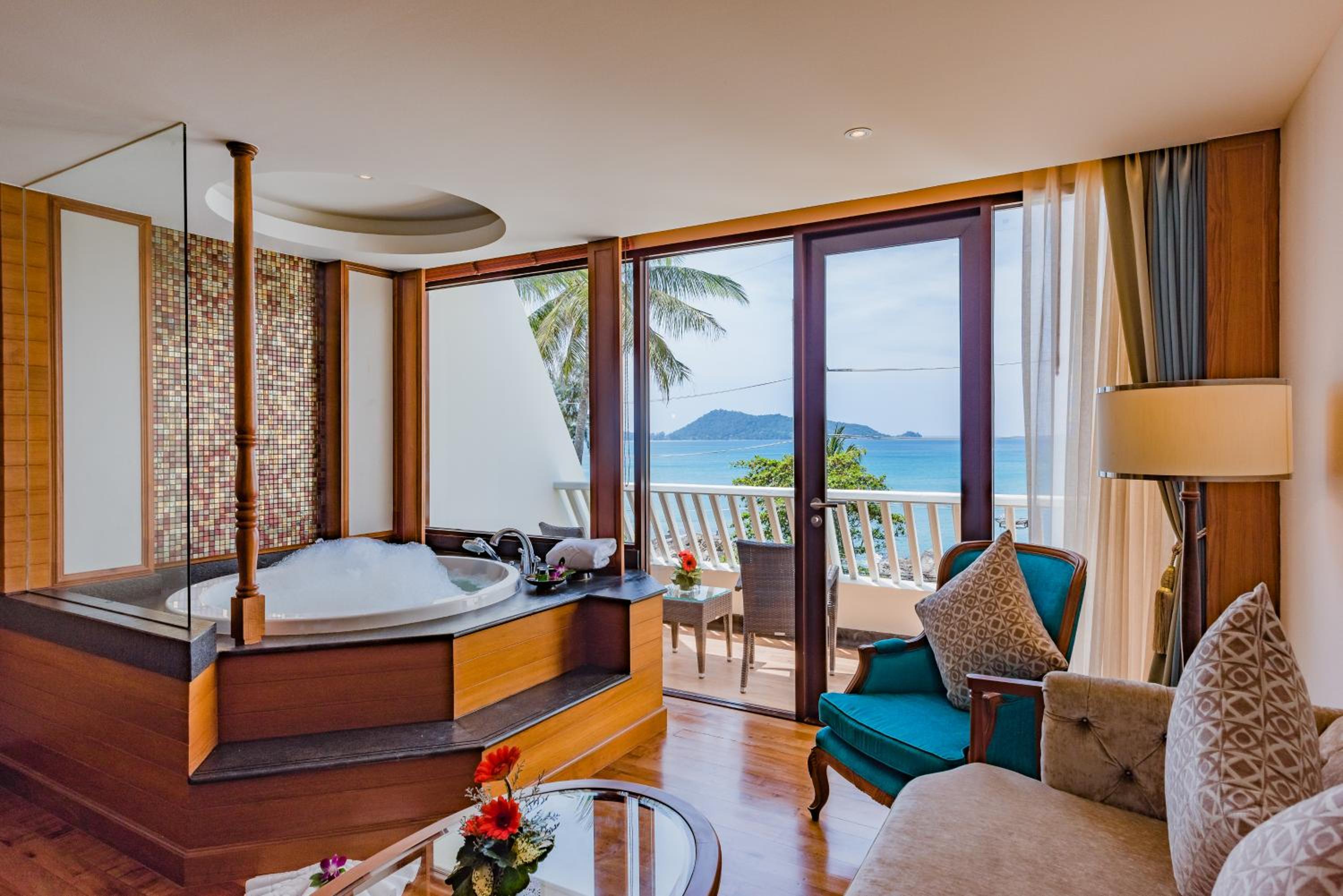 Diamond Cliff Resort & Spa, Patong Beach — photo 37