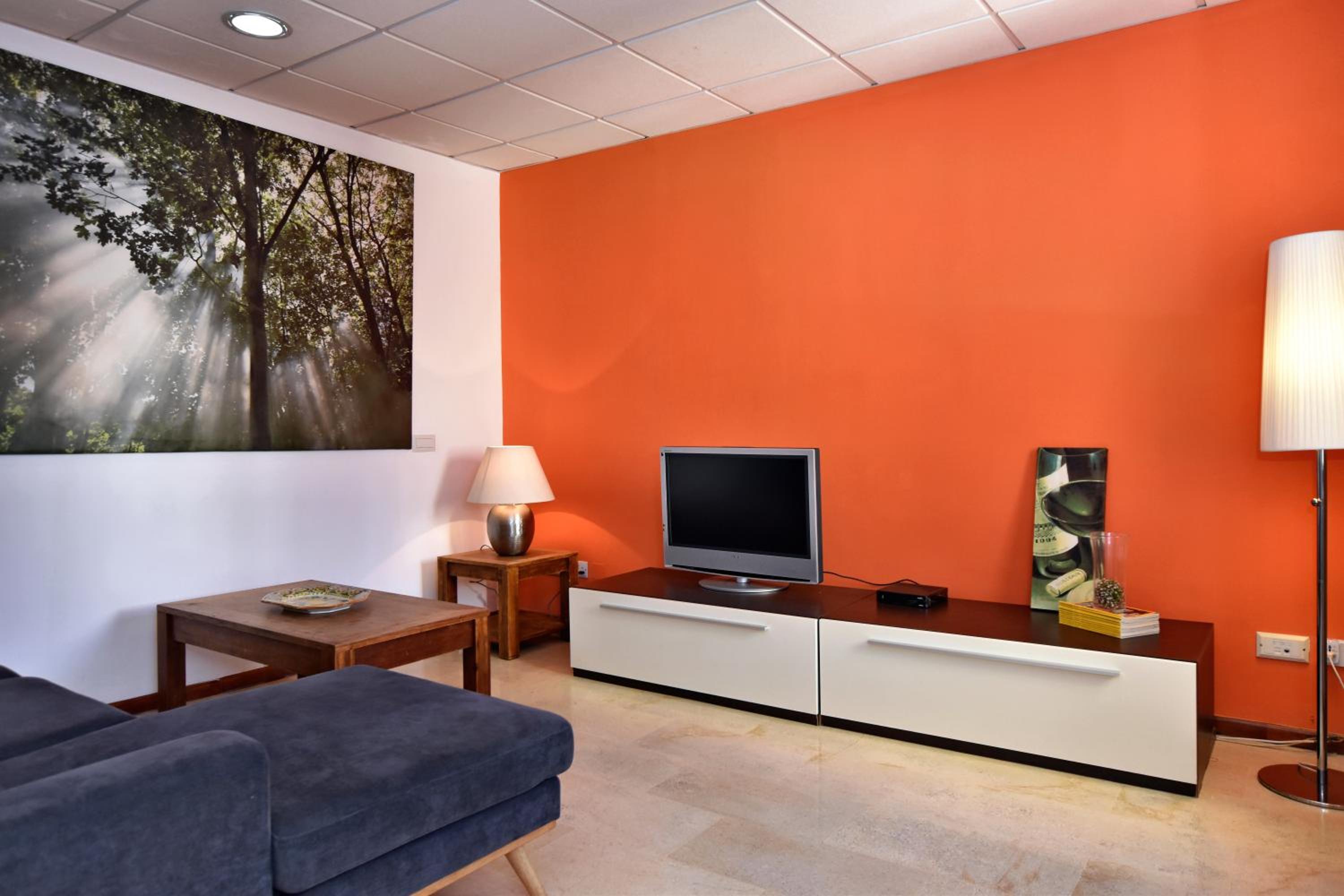 City Living Suite Tk 2 Rm 4 photo 3