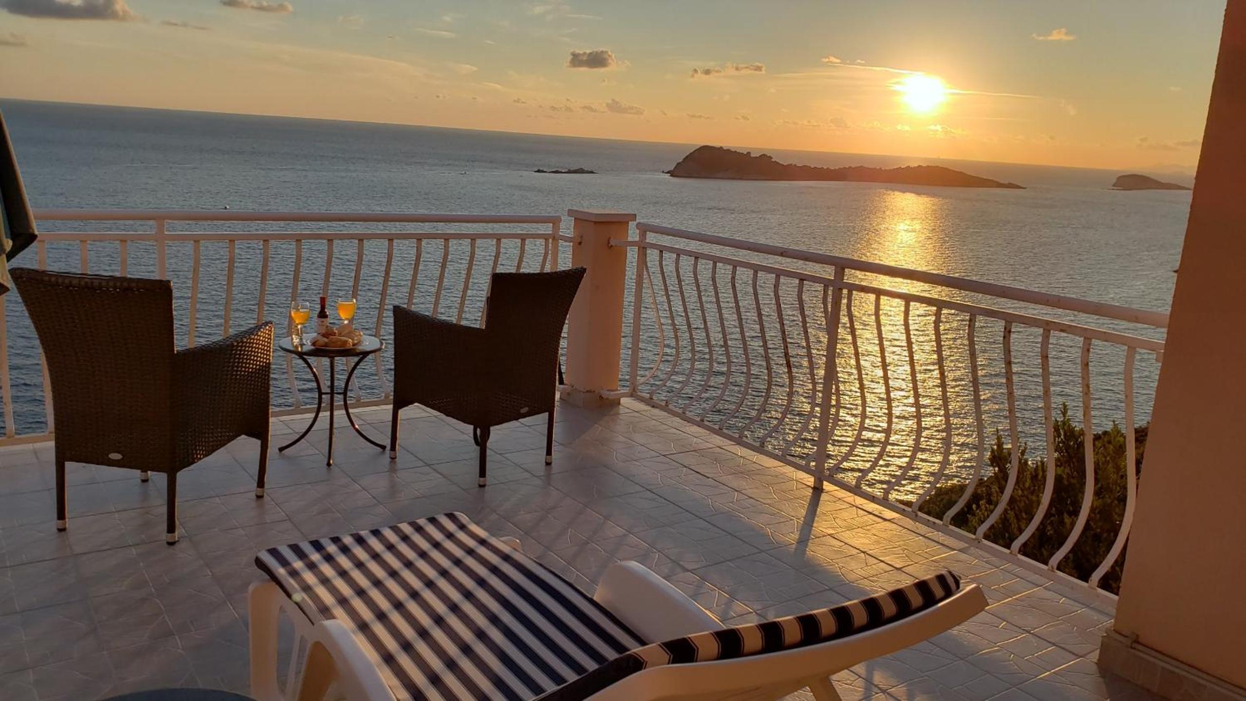 Vista Apartments view 4
