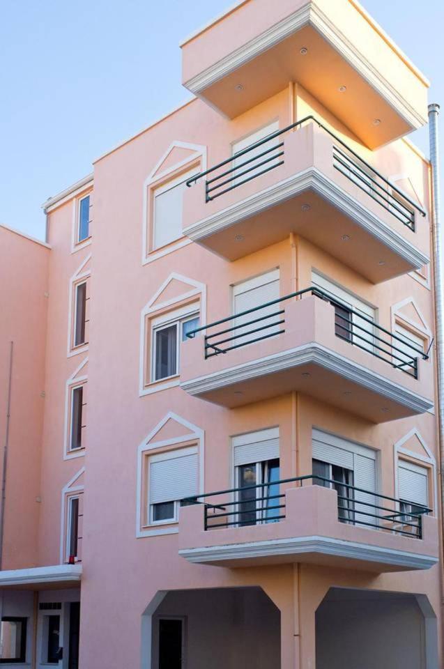 Nice & Quiet Apartment in Best Area view 4