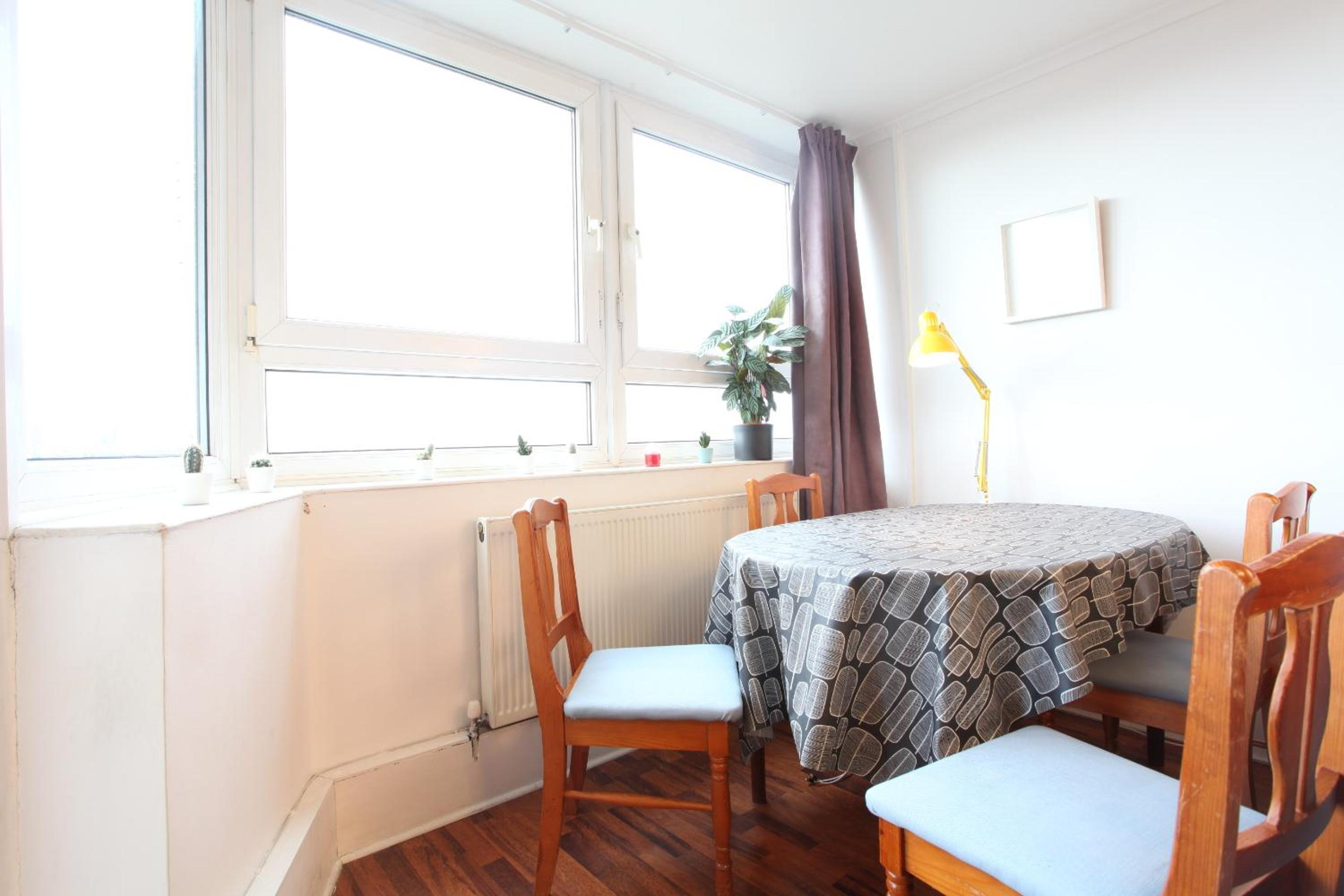 Chelsea off Kings Road One Bedroom Apartment with balcony